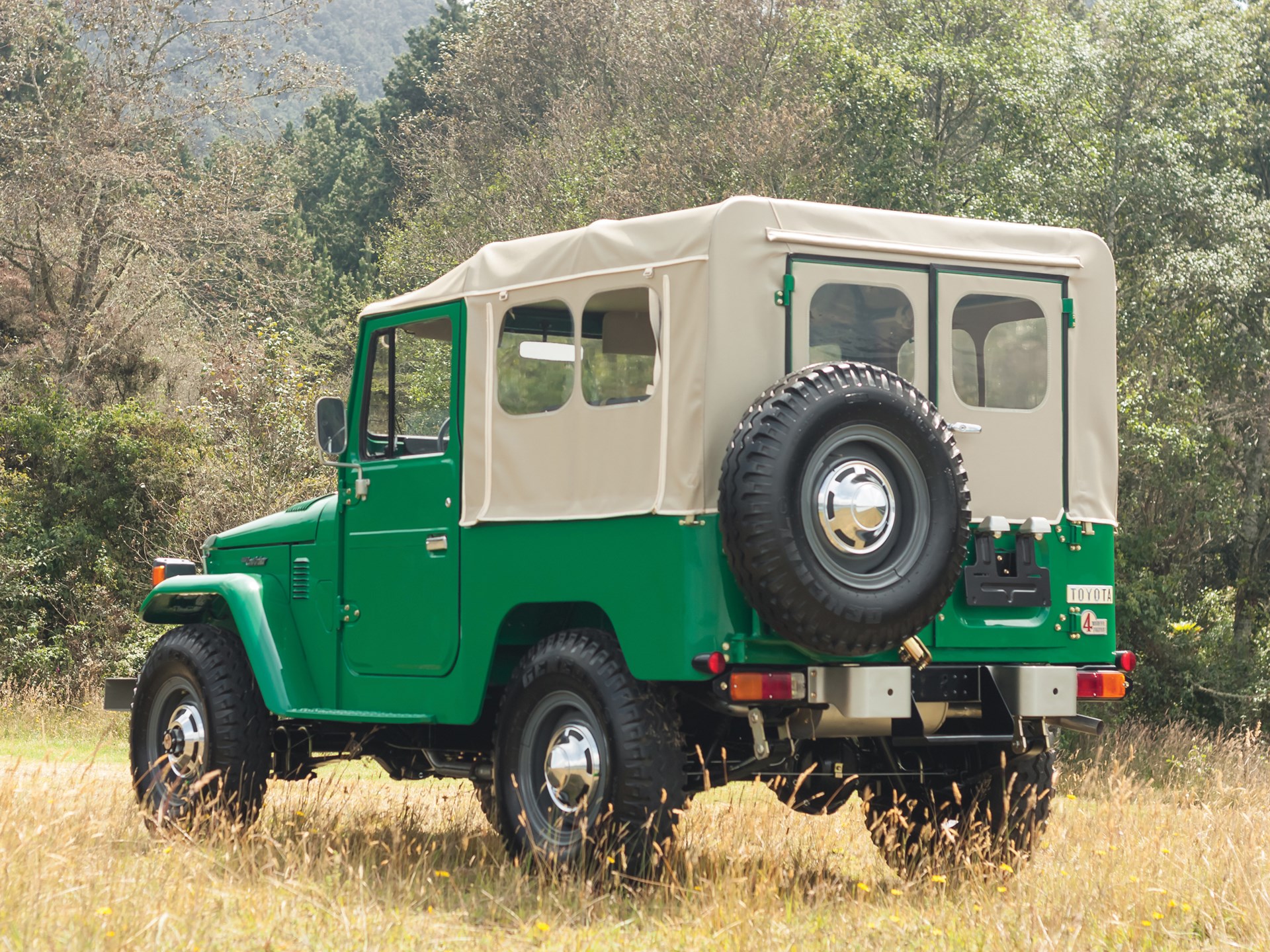 1982 Toyota FJ40 Land Cruiser Soft Top Auburn Spring 2018 RM Sotheby S