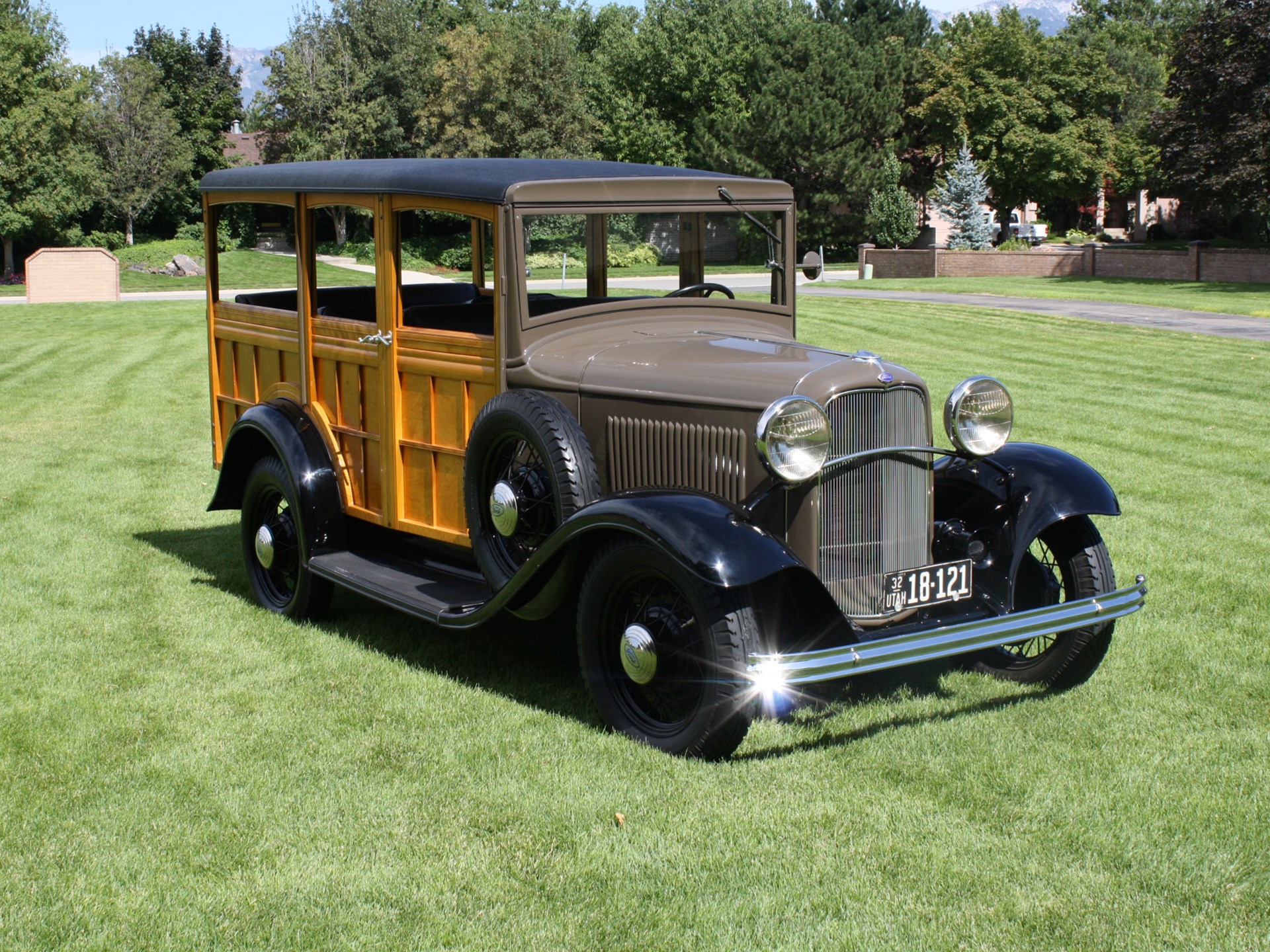 1932 Ford Model B-150 Station Wagon | Hershey 2011 | RM Sotheby's