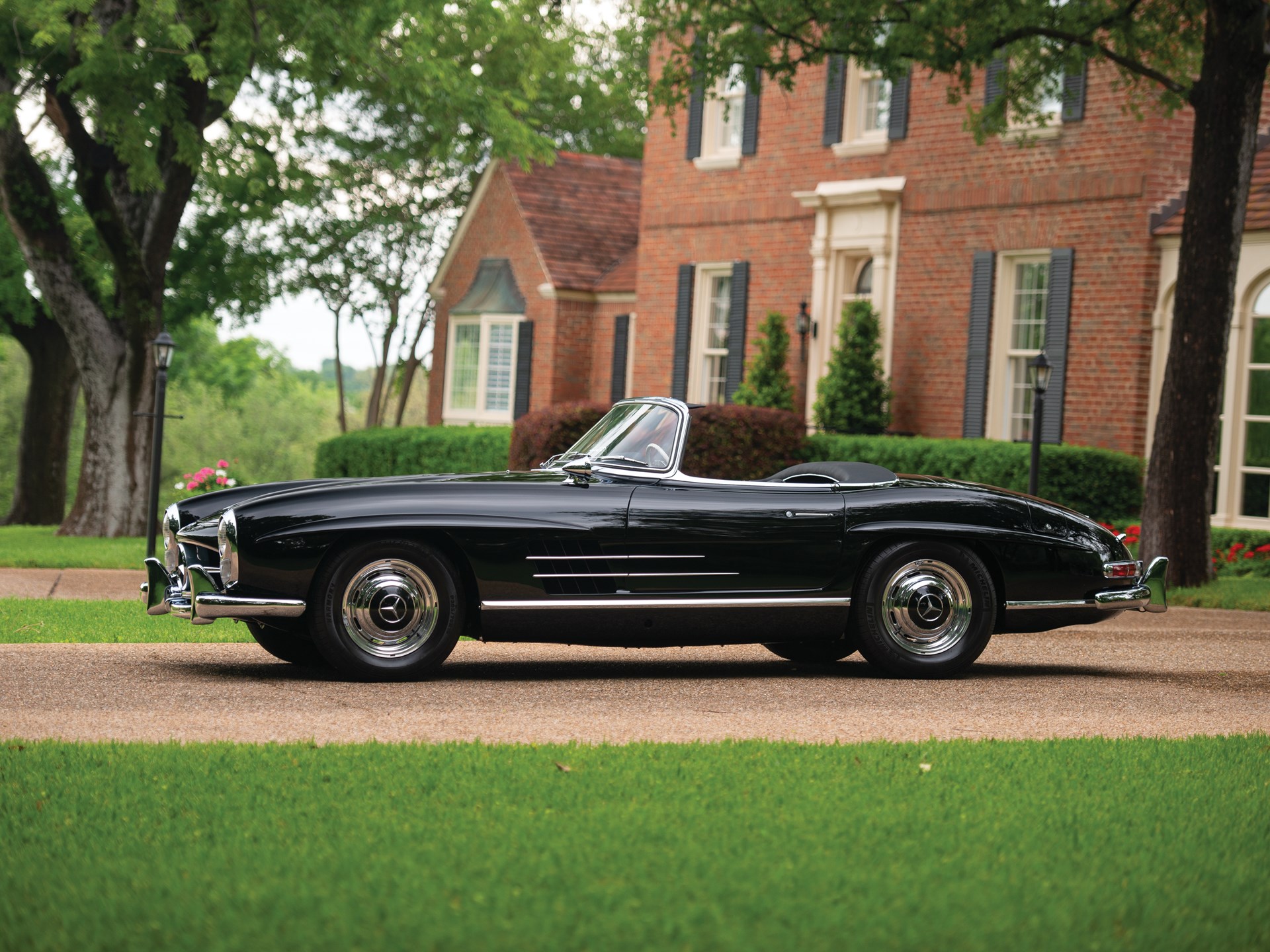 Mercedes Benz 300sl машинка чёрная