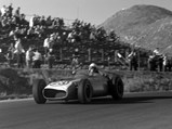 1960 Scarab Formula 1 - $20 November 1960: Chuck Daigh racing chassis GP-2 at Riverside International Raceway in the United States Grand Prix, where he finished in 10th place.
