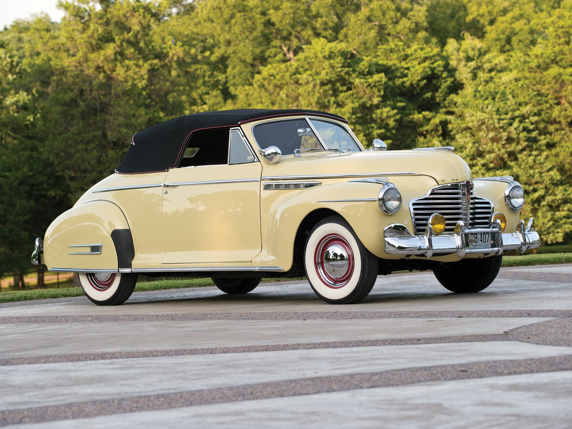 Buick ретро 1941 Special Sedanet