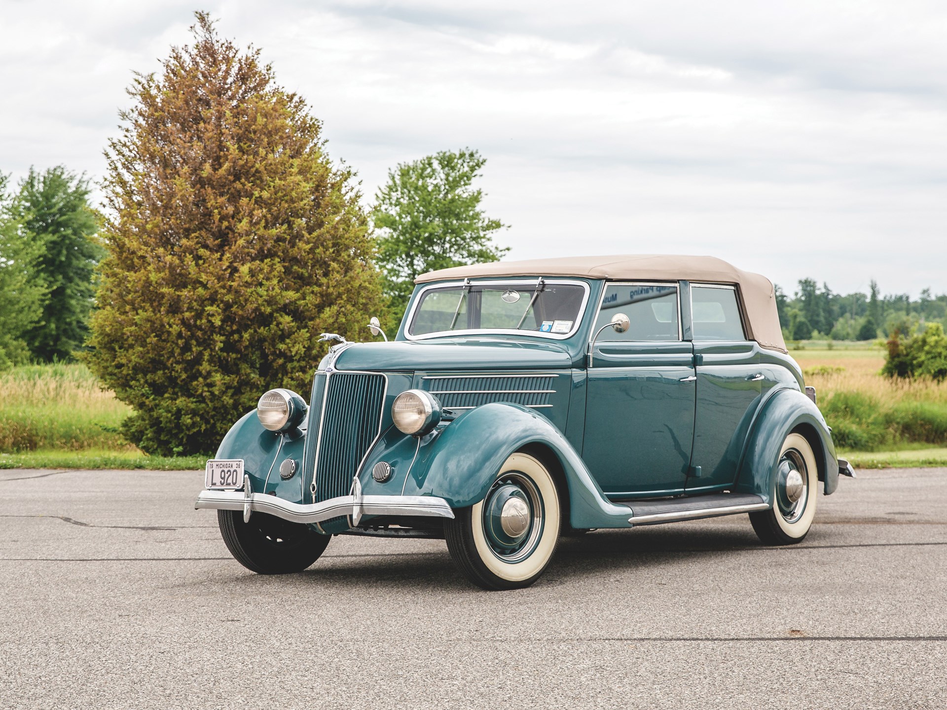 1936 Ford Convertible Sedan 