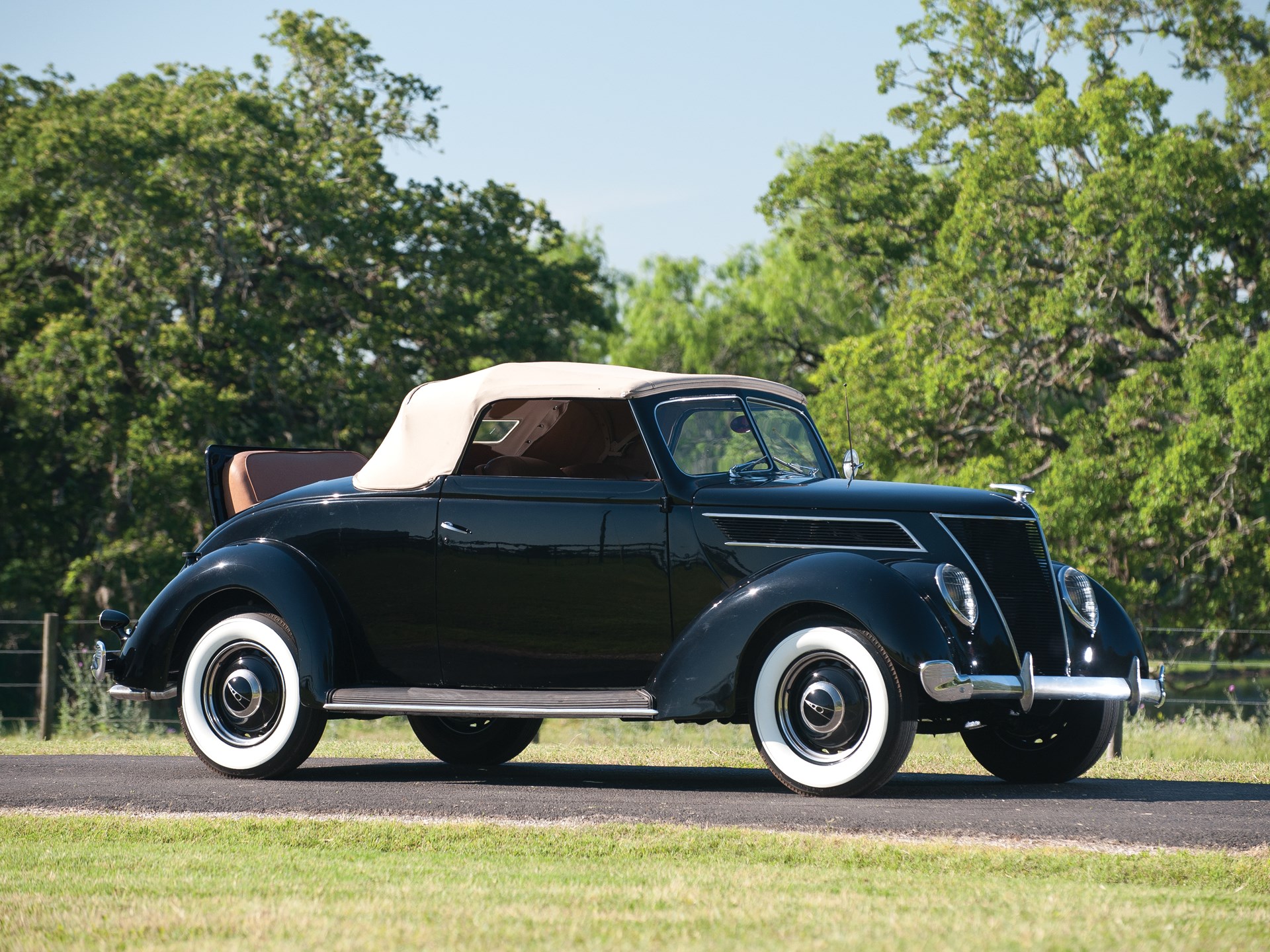 1937 Ford DeLuxe Rumble Seat Cabriolet | The Charlie Thomas Collection