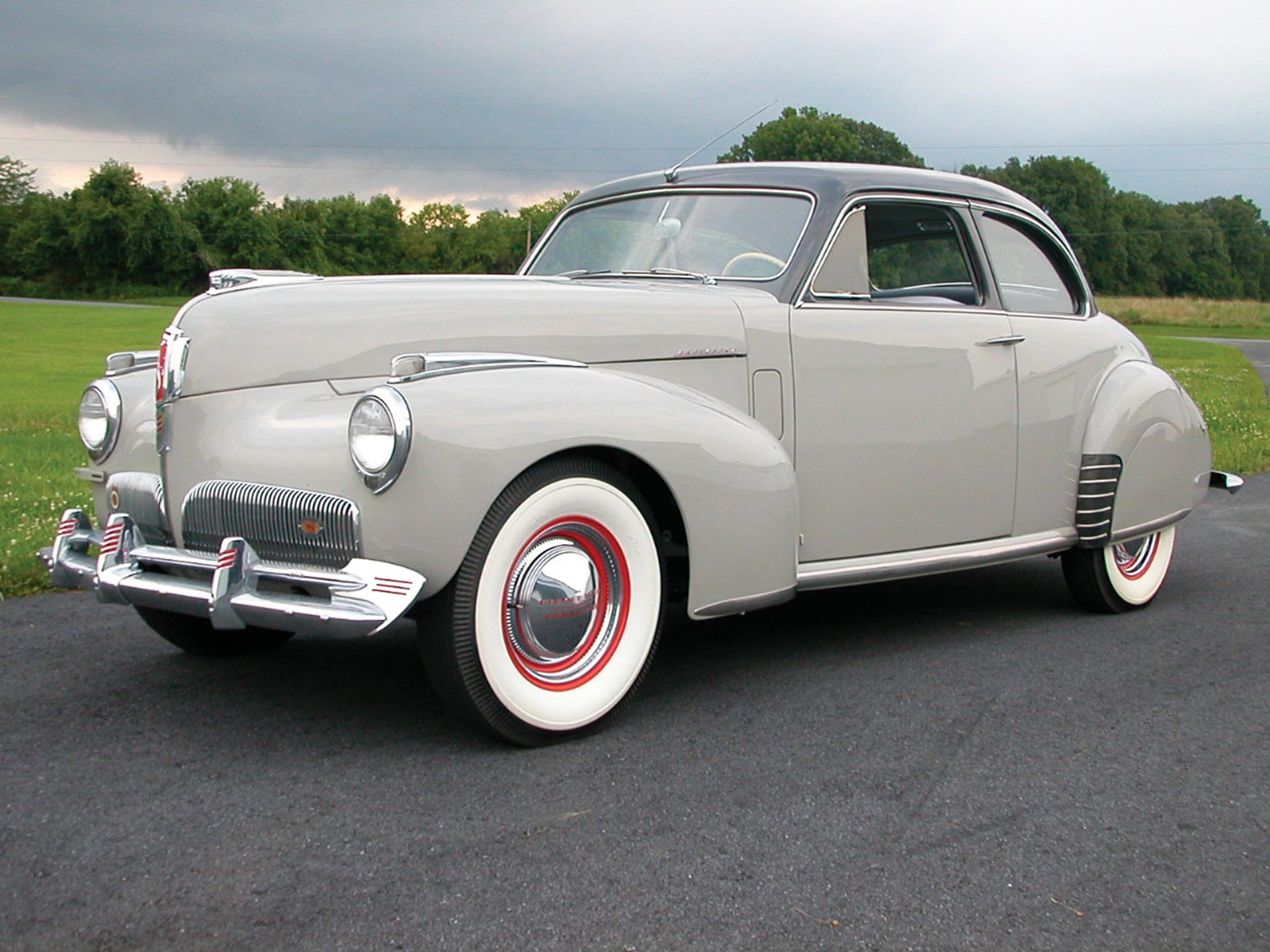 RM Sotheby�s 1941 Studebaker President Skyway Sedan
