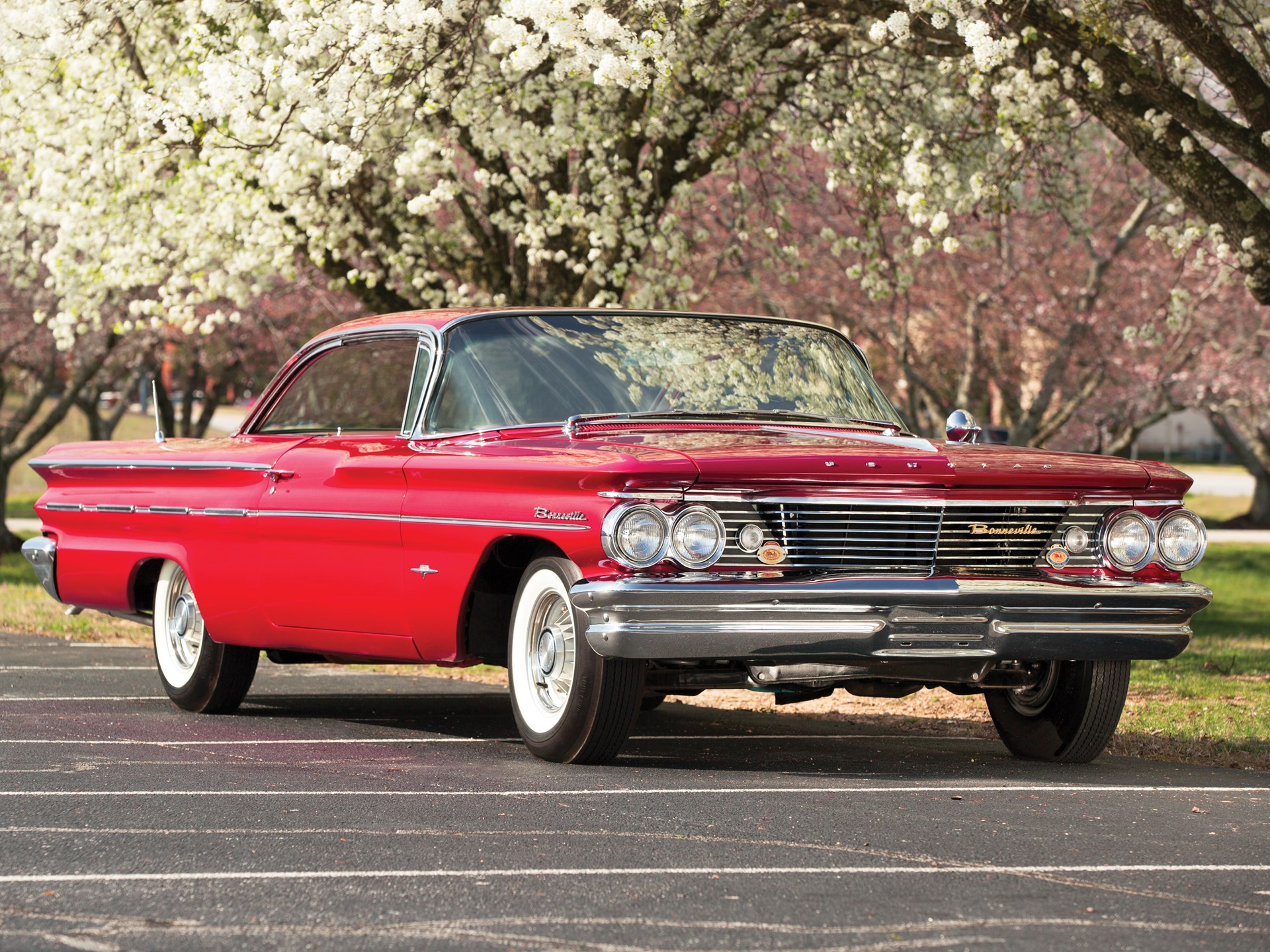 1960 Pontiac Bonneville Sport Coupe Motor City 2015 RM Sotheby's