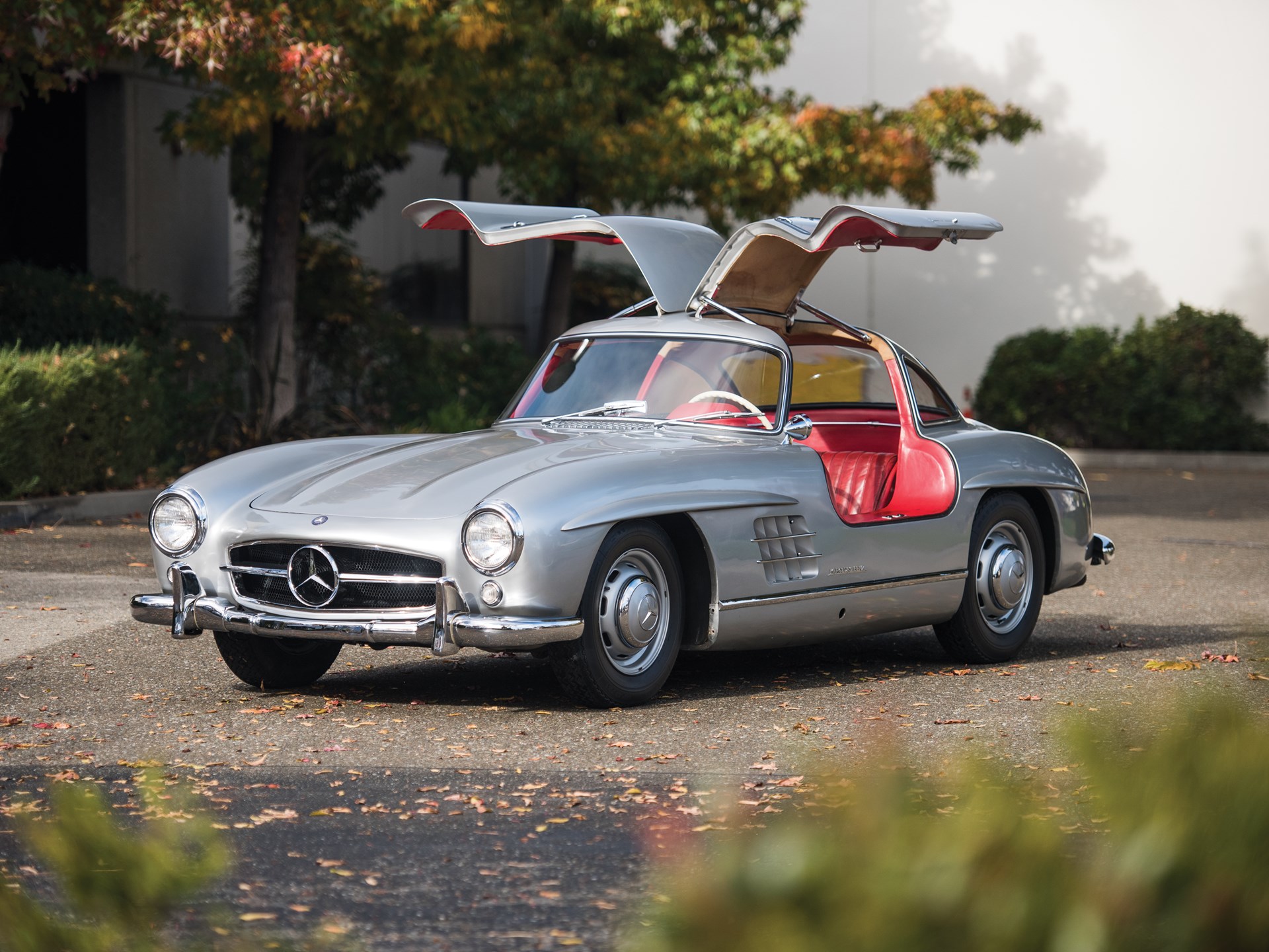 Редкая раритет. Mercedes Benz 300 SL Gullwing. Mercedes 300sl Gullwing. Мерседес Бенц 300 SL. Mercedes Benz 300sl 1955.