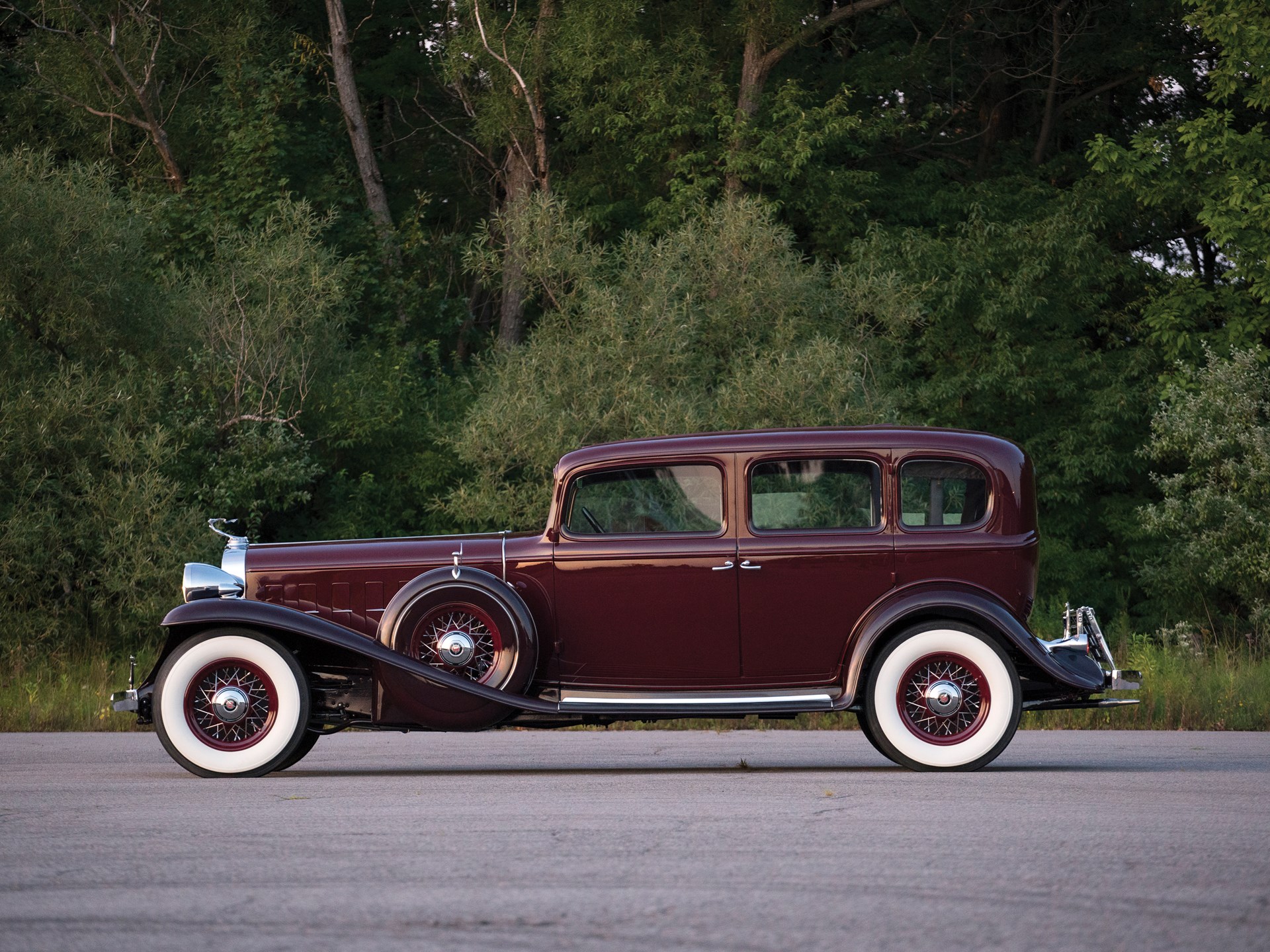 Rm Sothebys 1932 Cadillac V 16 Five Passenger Sedan By Fleetwood