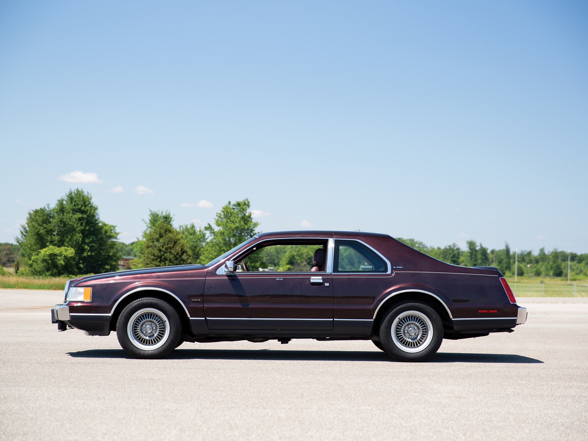 23+ Lincoln Continental Mark Vii PNG