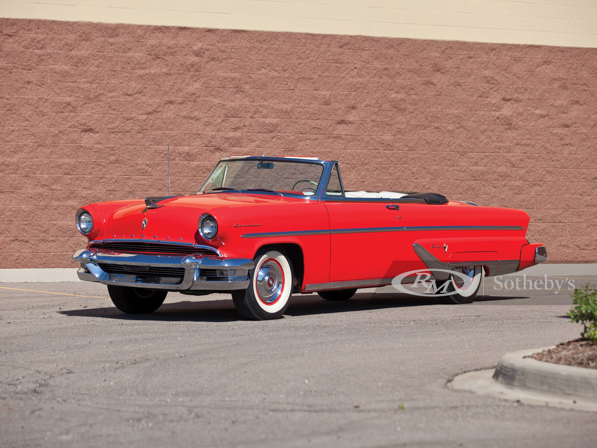 Lincoln capri 1955