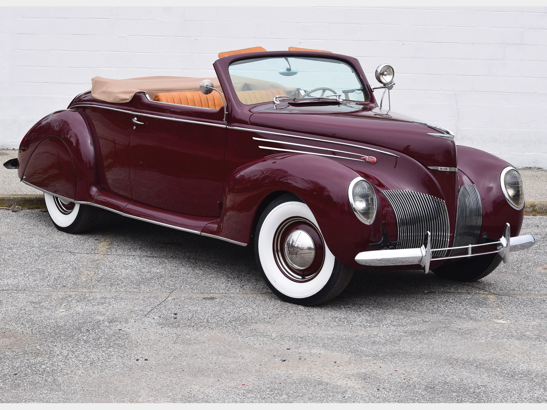 Factory Photo Ref. #52802 1939 Lincoln Zephyr Convertible Coupe @ Hotel 