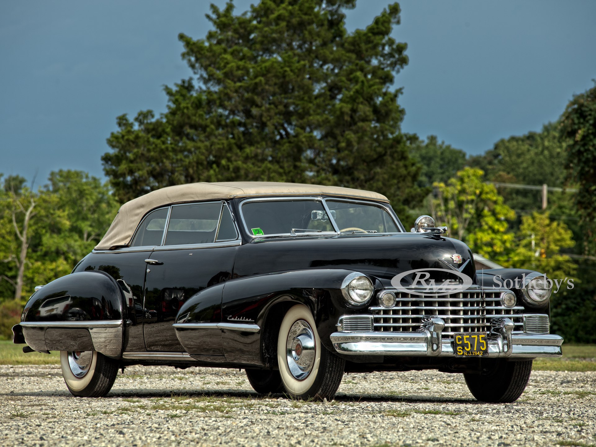 1942 Cadillac Series 62 Convertible Coupe | Hershey 2012 | RM Auctions