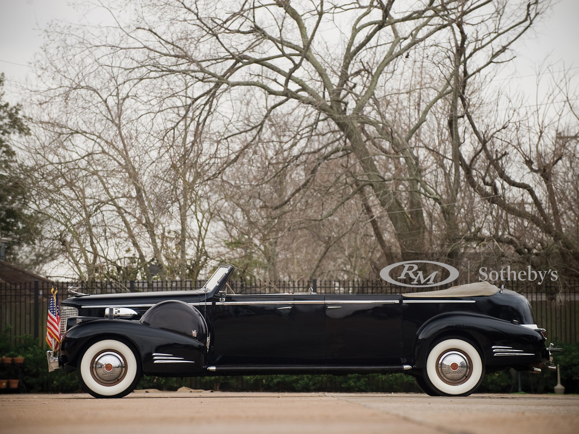 Cadillac v16 limousine