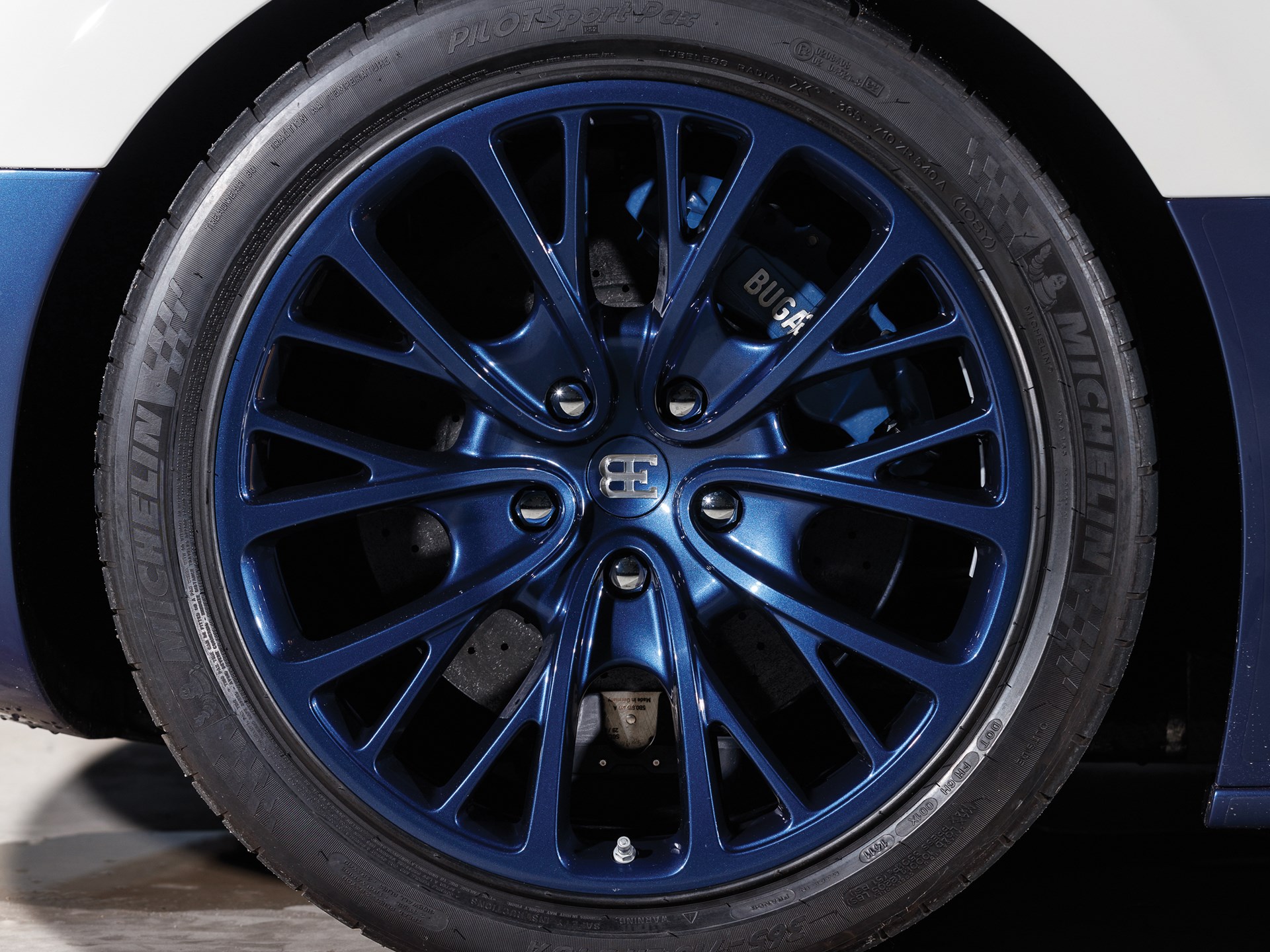 Rm Sotheby S 2012 Bugatti Veyron 16 4 Super Sport Paris 2020