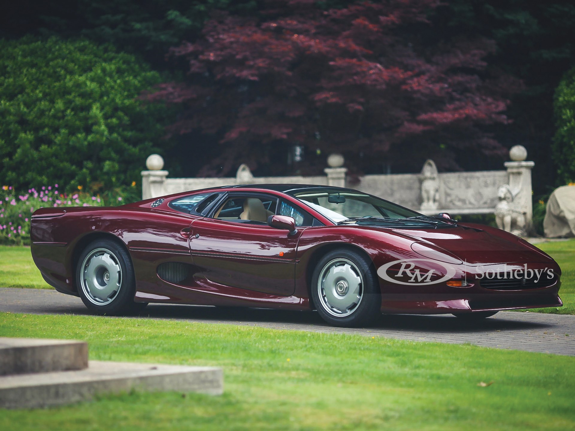 1993 Jaguar Xj220 Monterey 2017 Rm Sotheby S