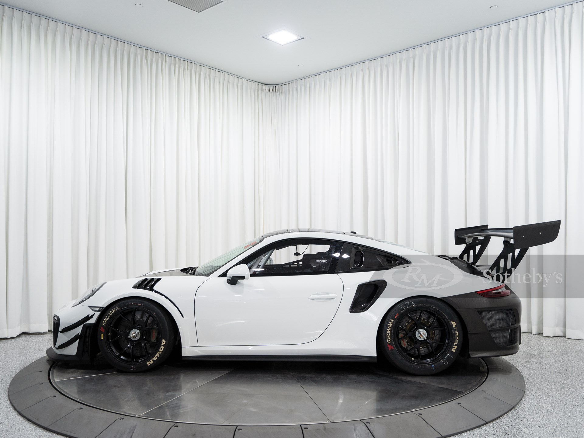 Porsche gt2 RS салон