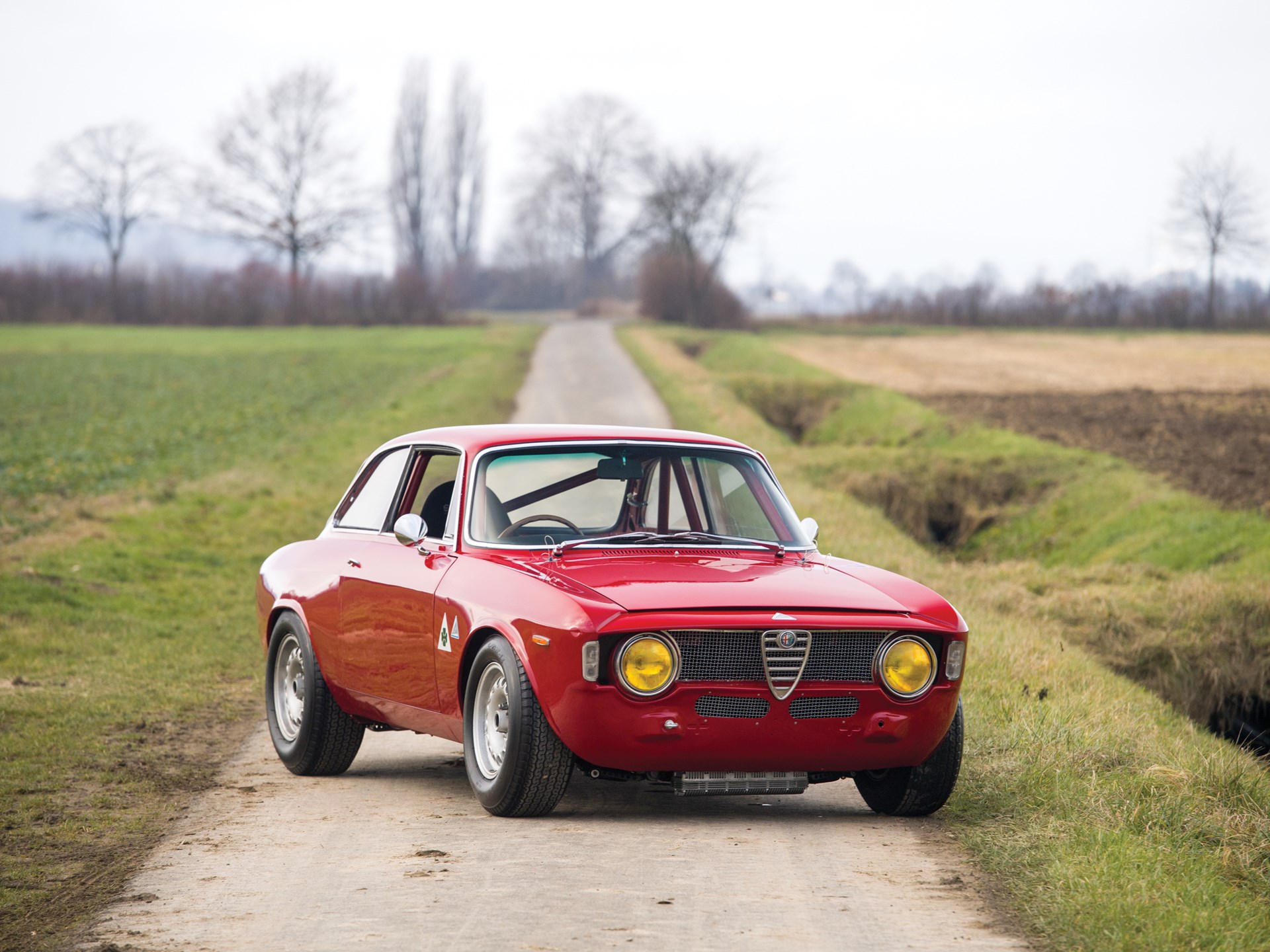 Rm Sothebys 1965 Alfa Romeo Giulia Sprint Gta By Bertone Villa Erba 2017