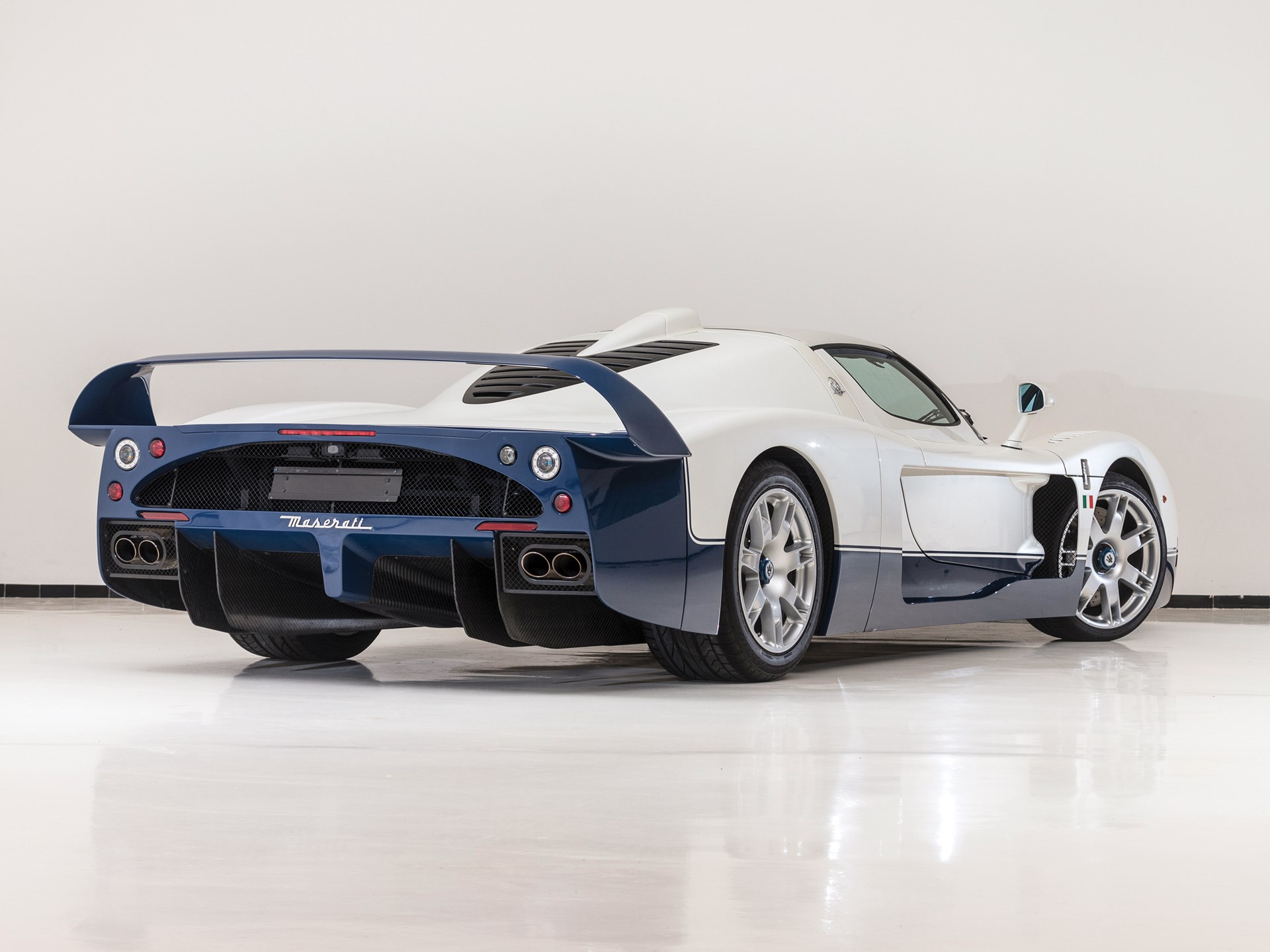 2005 Maserati MC12