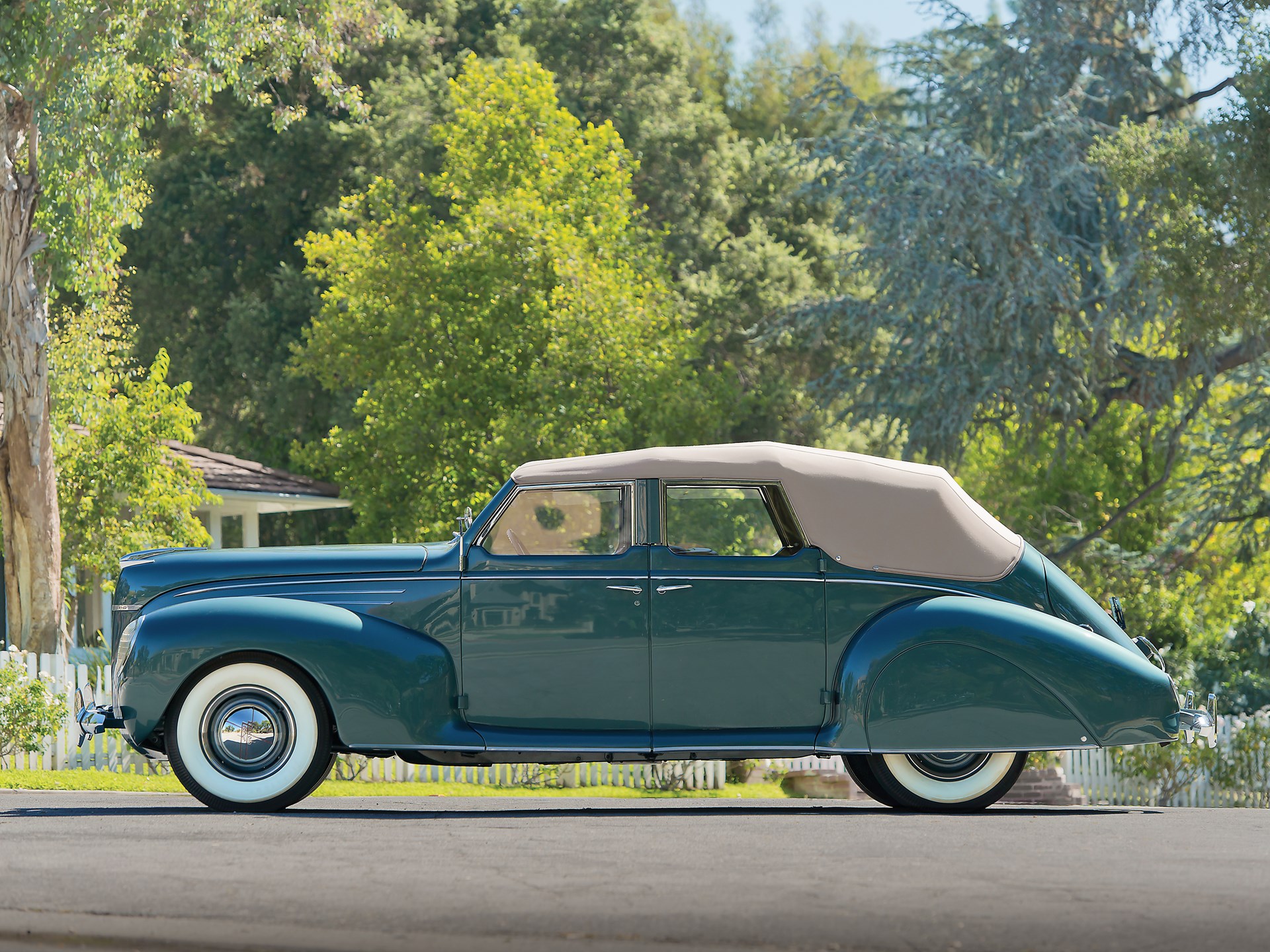 Cadillac Zephyr