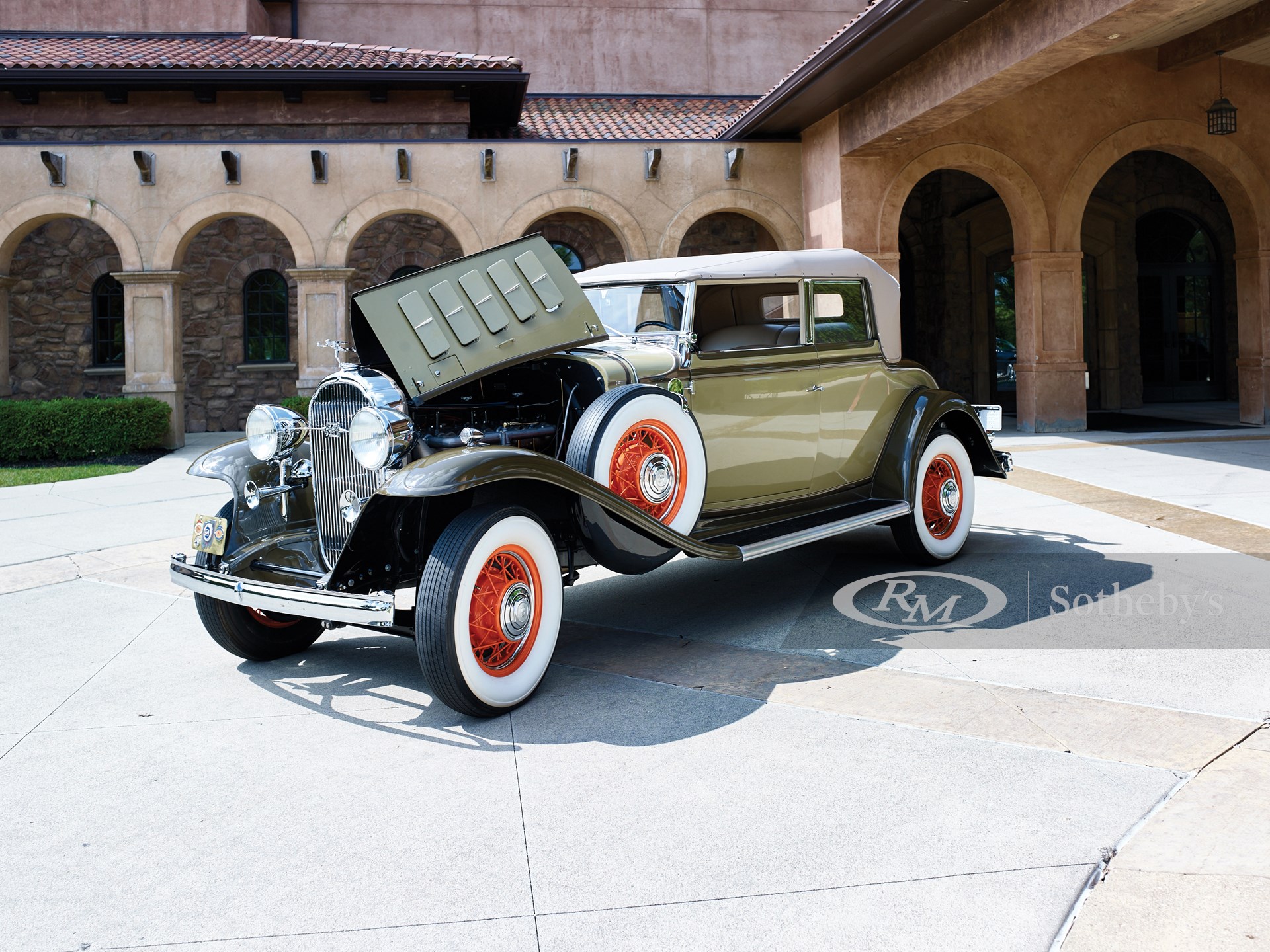 1932 Buick Series 90 Convertible Phaeton | Auburn Fall 2018 | RM Auctions