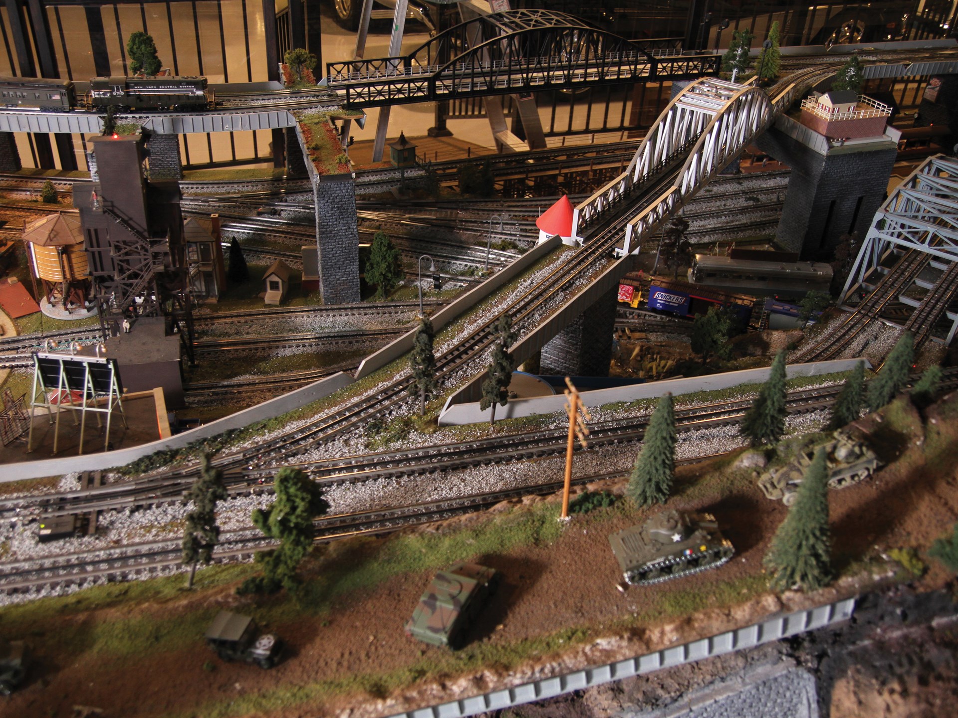 Large-Scale Lionel Train Layout | The John Staluppi Collection | RM ...