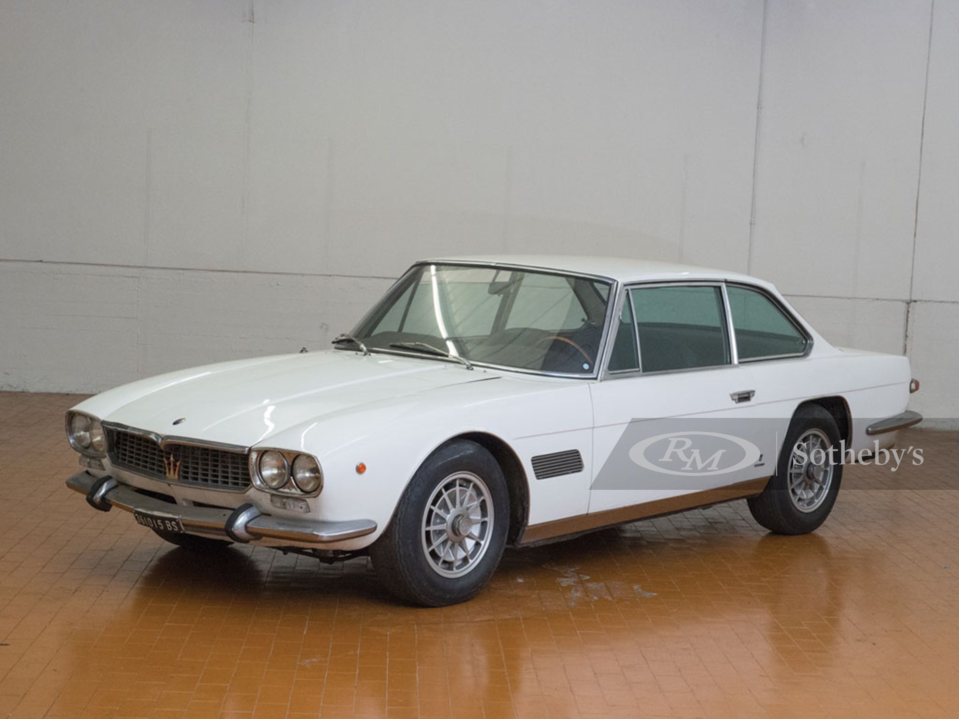 1968 Maserati Mexico 4.7 | Duemila Ruote 2016 | RM Auctions