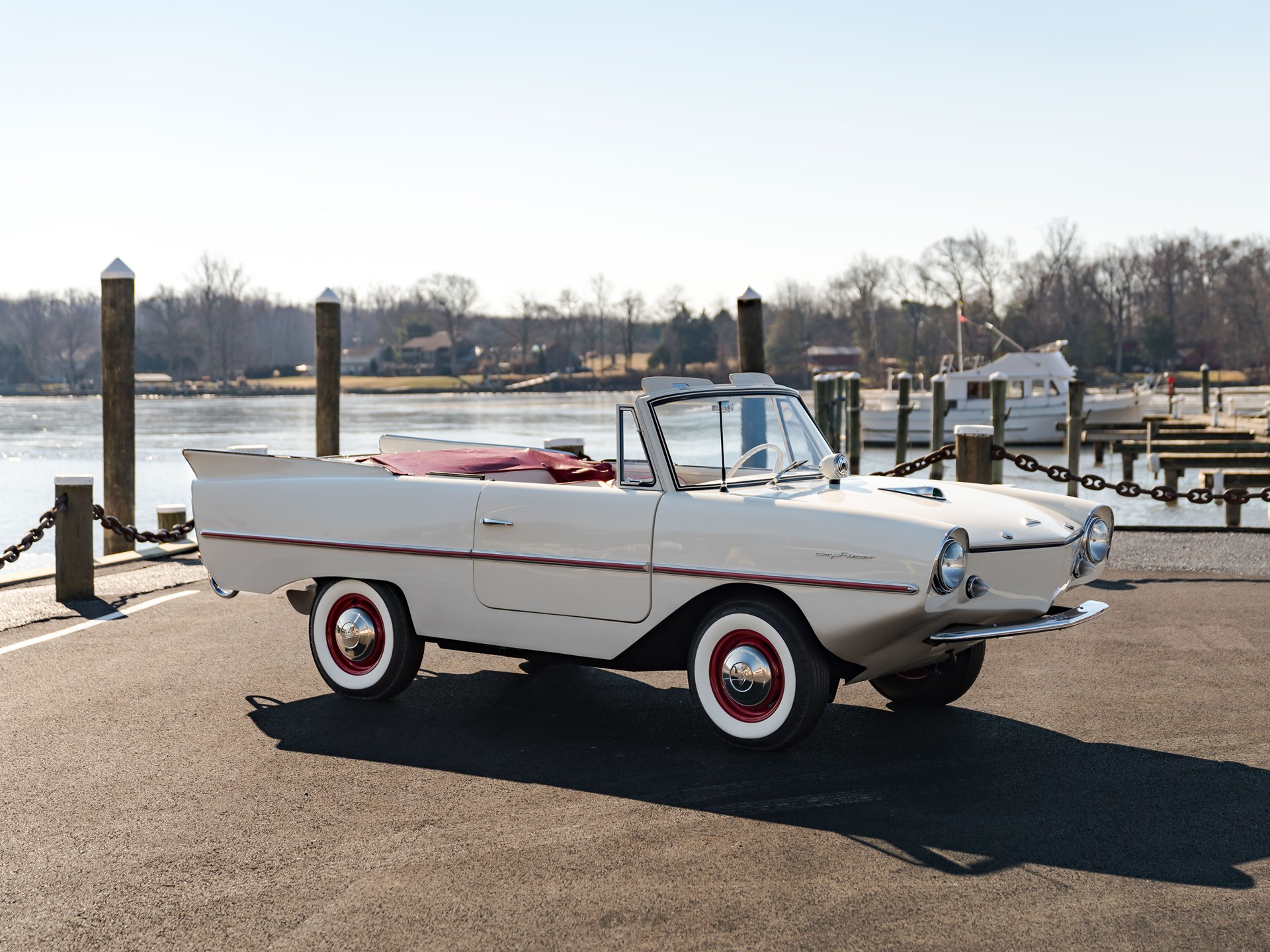 1961 Amphicar 770 | Fort Lauderdale 2022 | RM Sotheby's