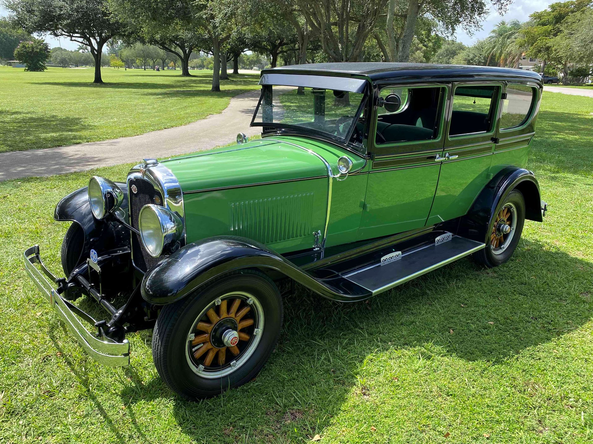 1929 REO Flying Cloud Sedan | Fort Lauderdale 2022 | RM Sotheby's