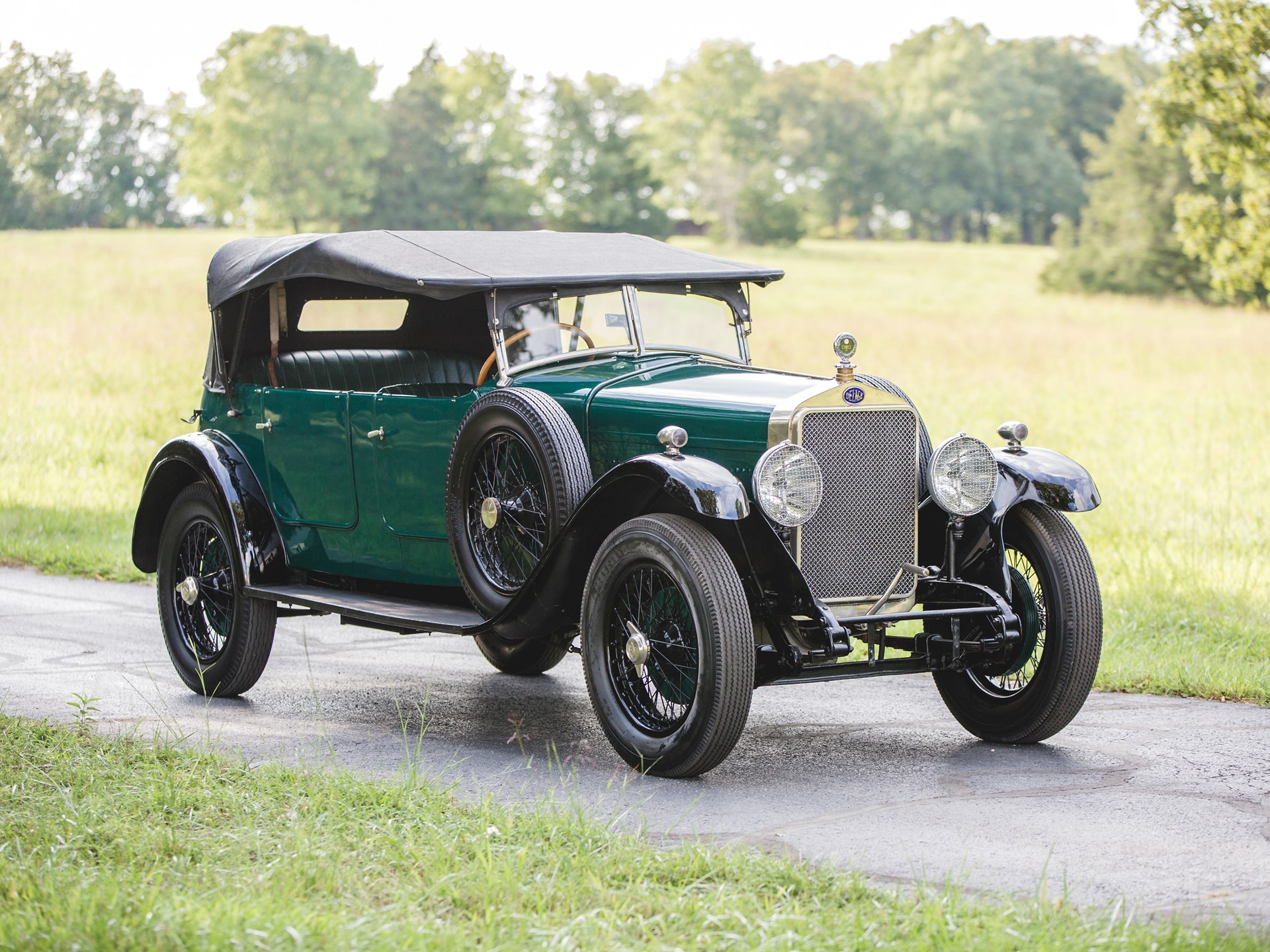 Delage машина