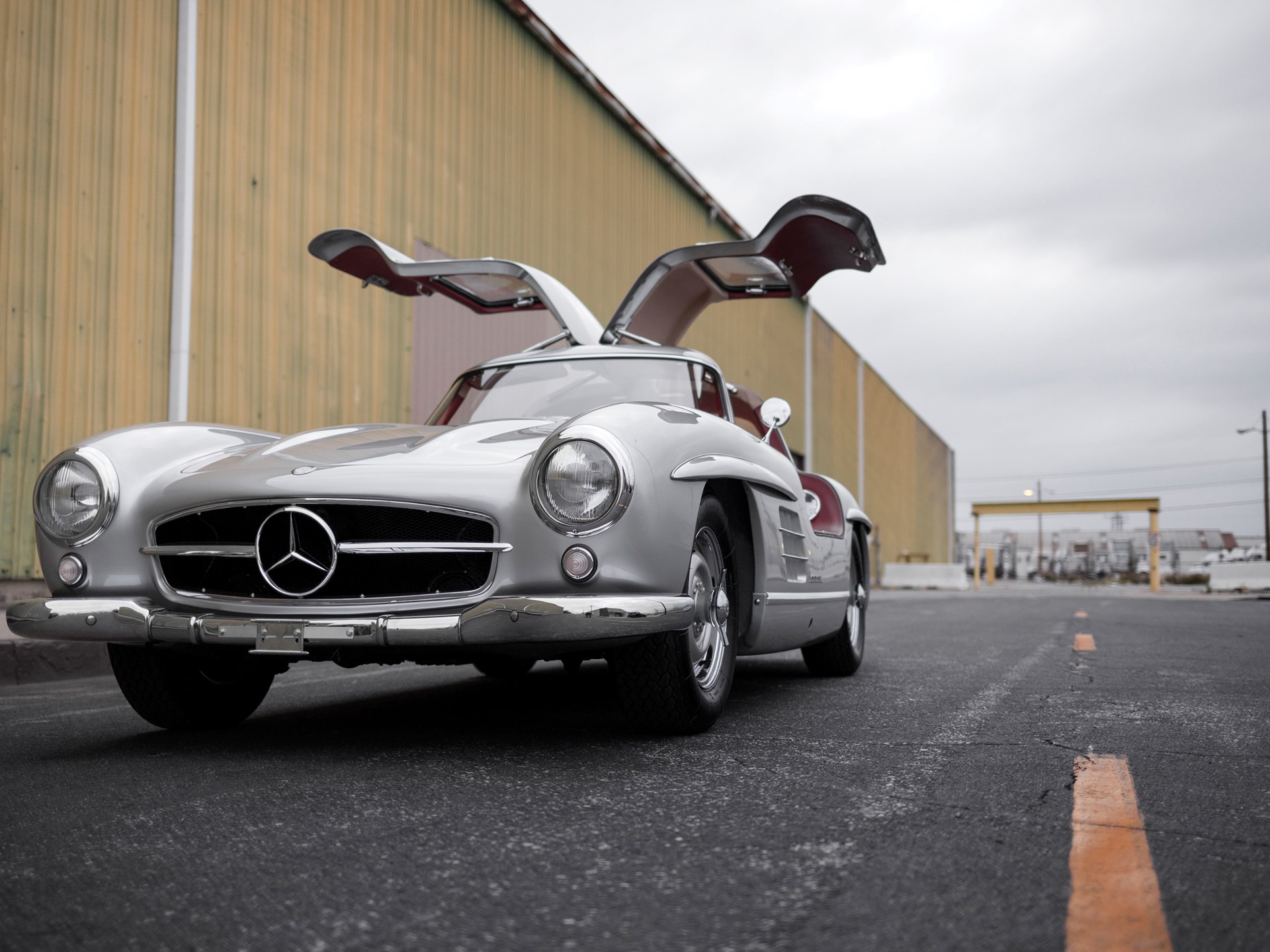Mercedes Benz 300sl 2020