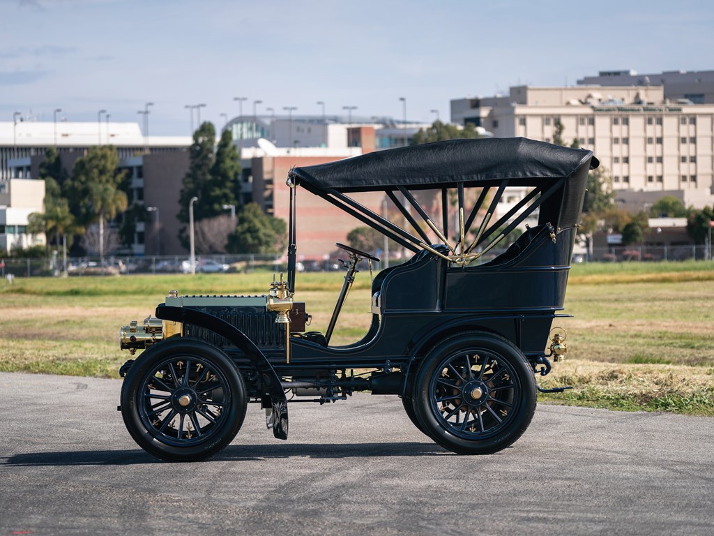 1904 Pierce Arrow offered at RM Sothebys Hershey live auction 2019
