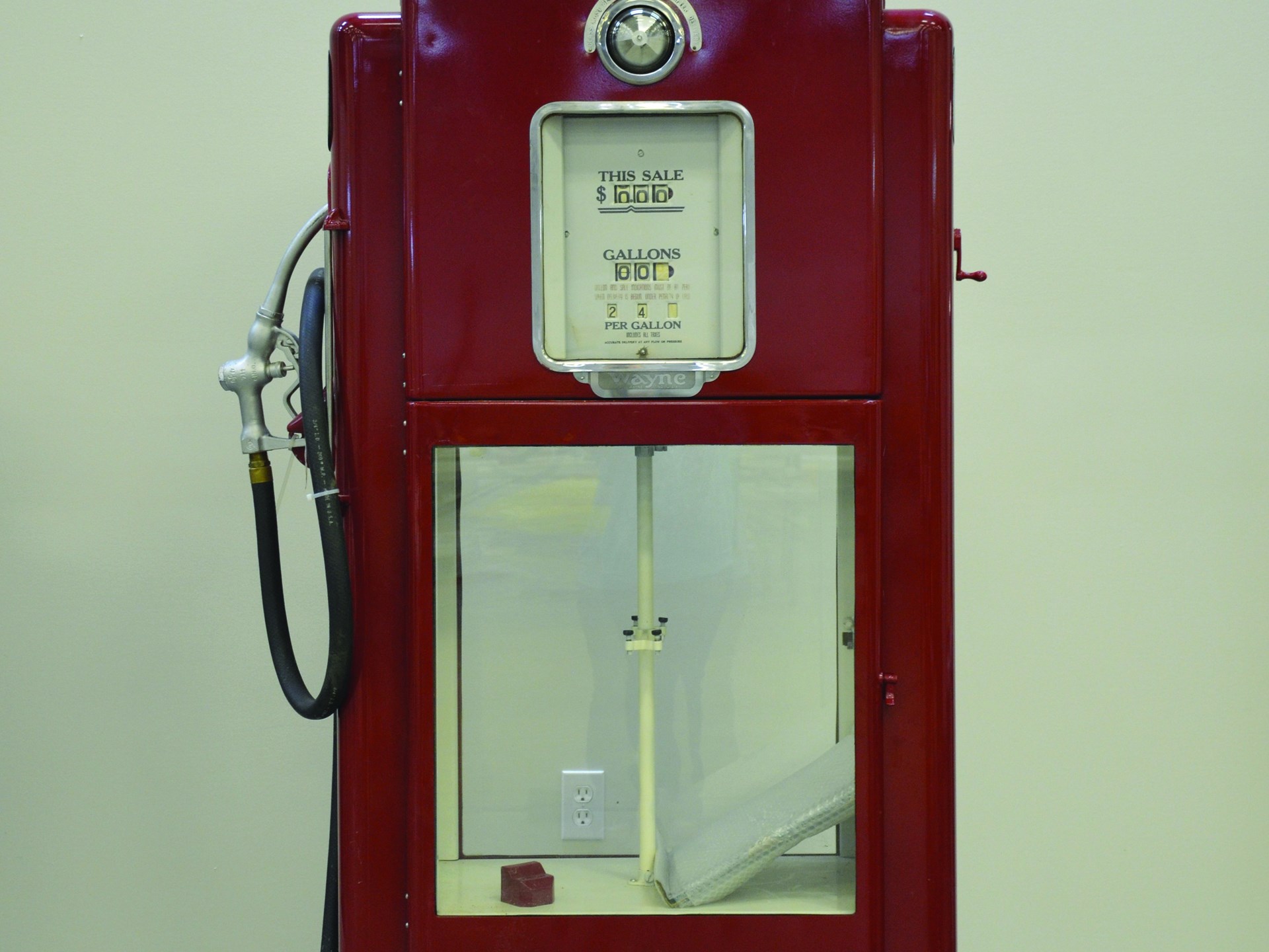 Rm Sotheby S Wayne Model 71 Display Cabinet Gas Pump In Mobil