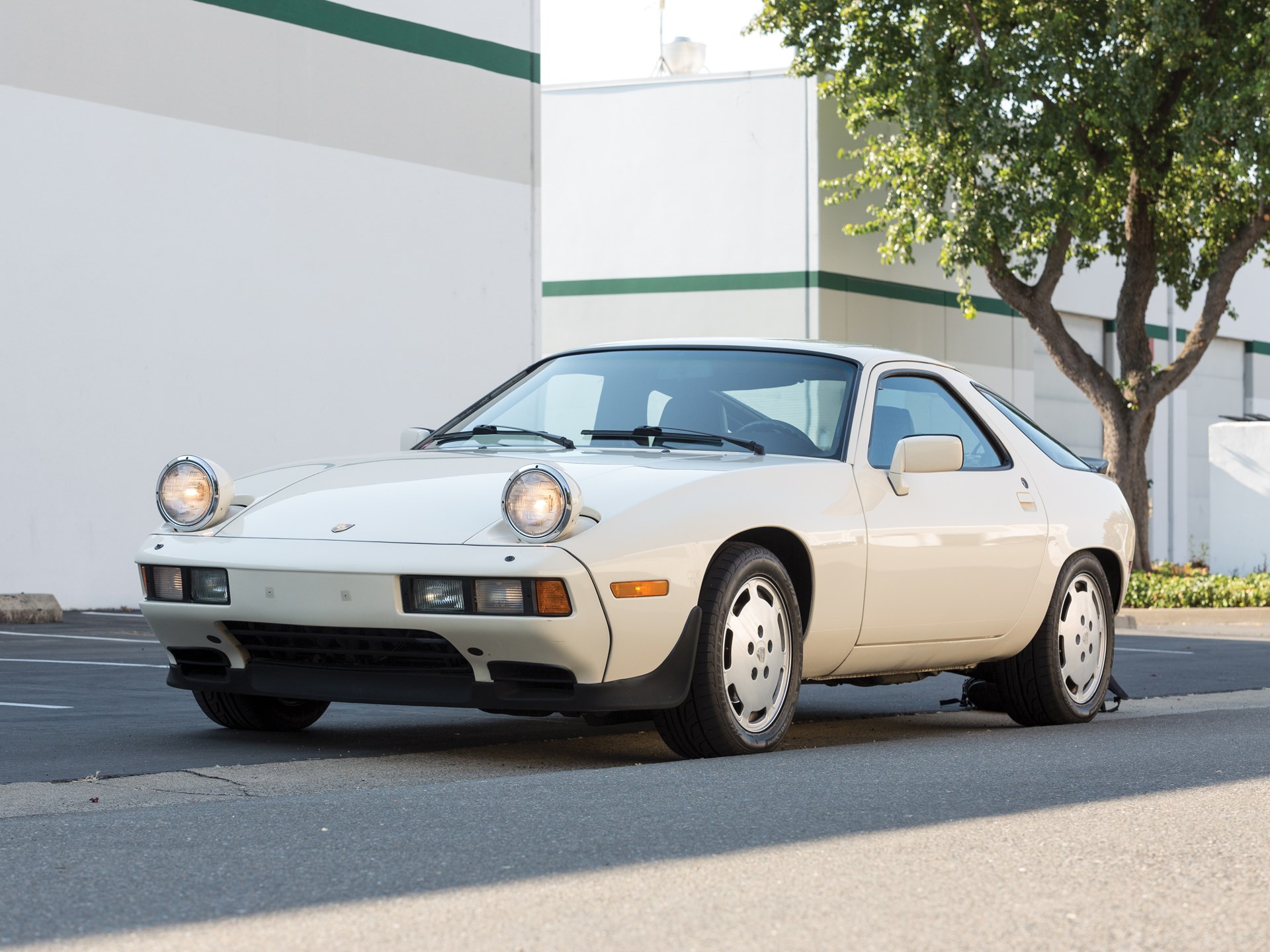 S 1983. Porsche 928 1980. Porshe 928 1985. Porshe 1980s. Porsche 928 1977 белый.