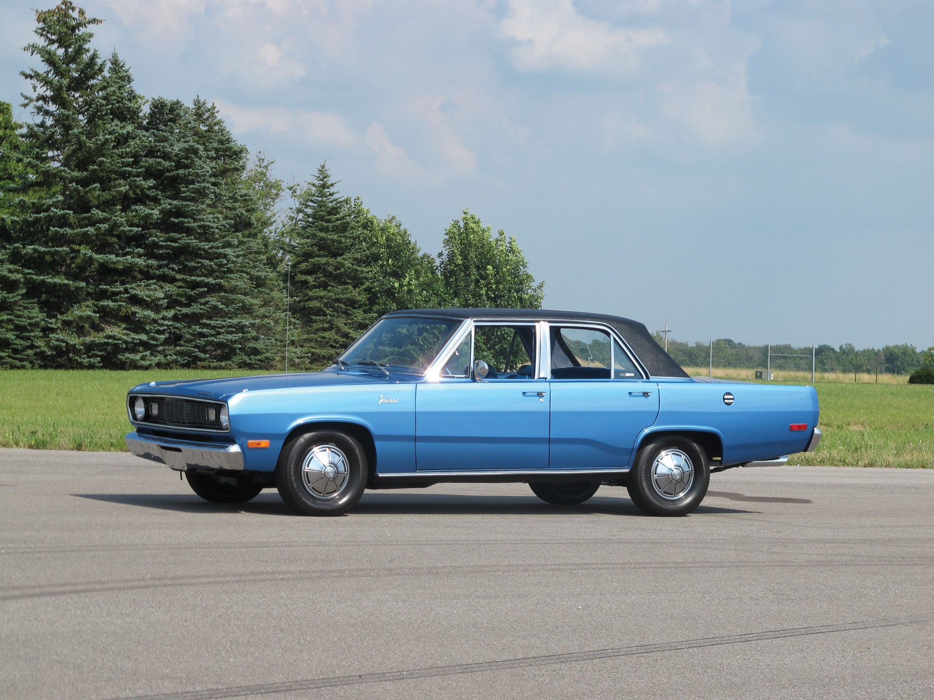 1972 Plymouth Valiant Sedan | Auburn Fall 2013 | RM Sotheby's