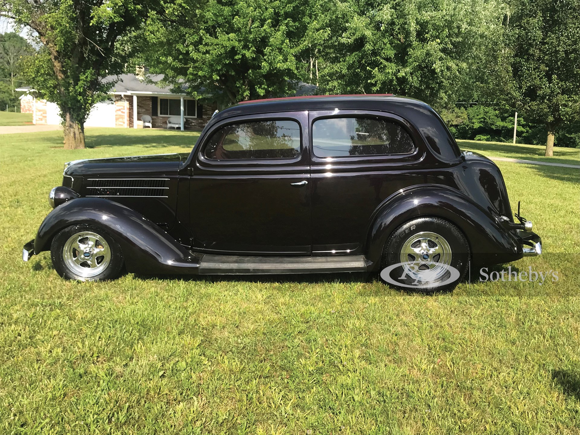 1936 Ford Two-Door Sedan Custom | Auburn Fall 2018 | RM Auctions