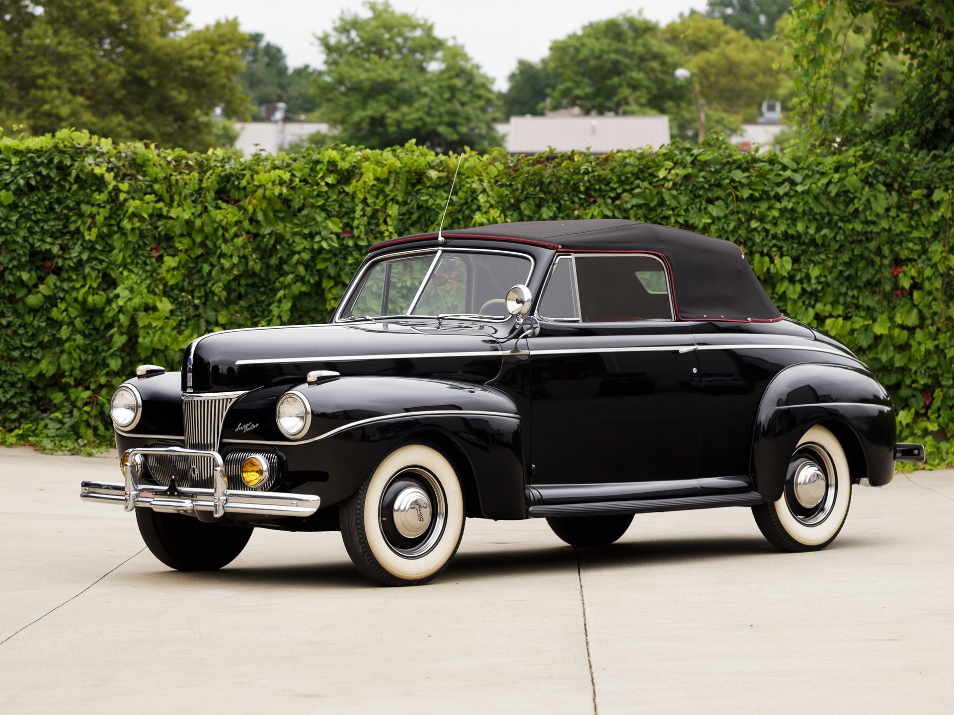 1941 Ford Super DeLuxe Convertible Coupe | Hershey 2022 | RM Sotheby's