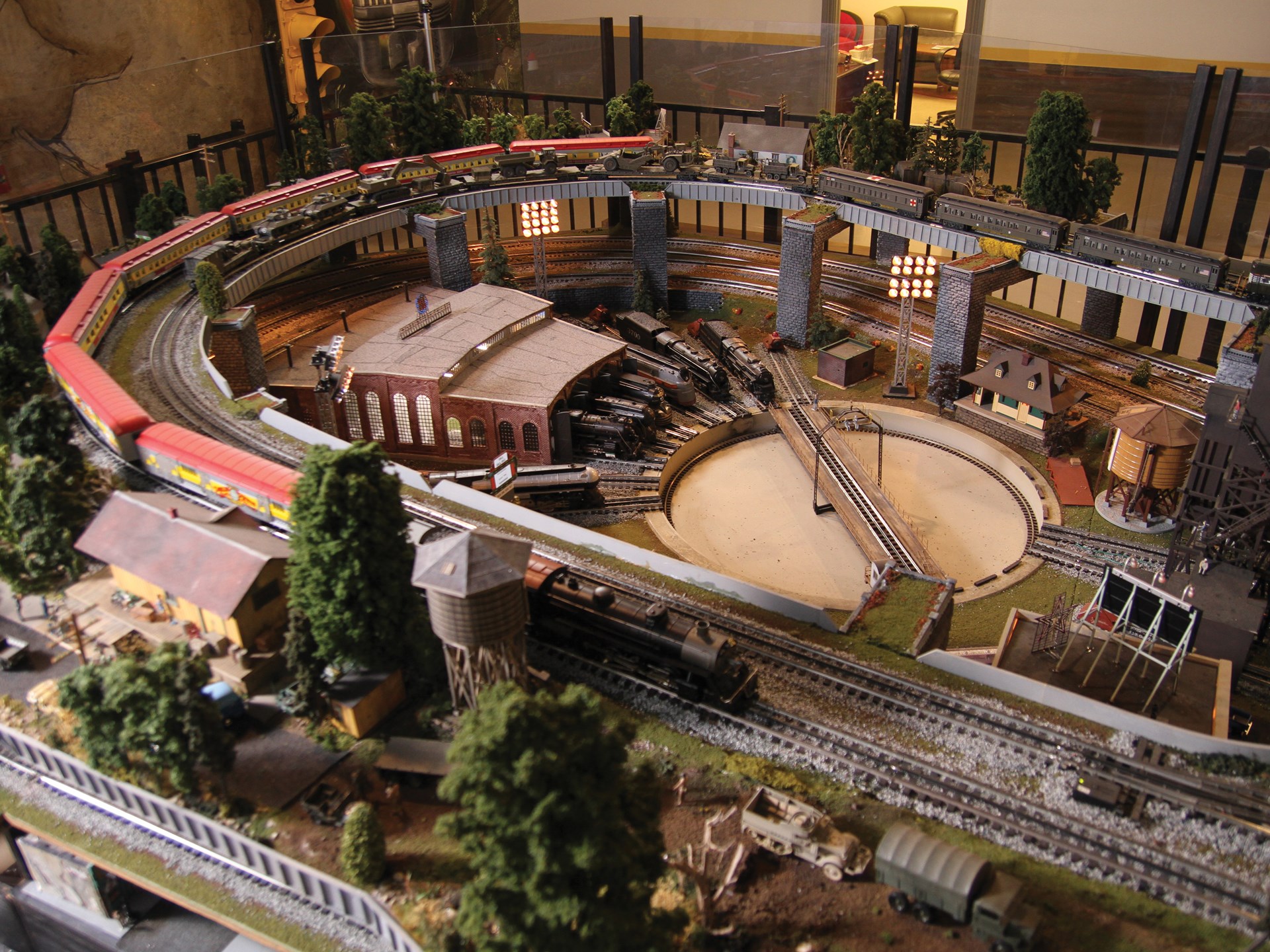 large-scale-lionel-train-layout-the-john-staluppi-collection-rm