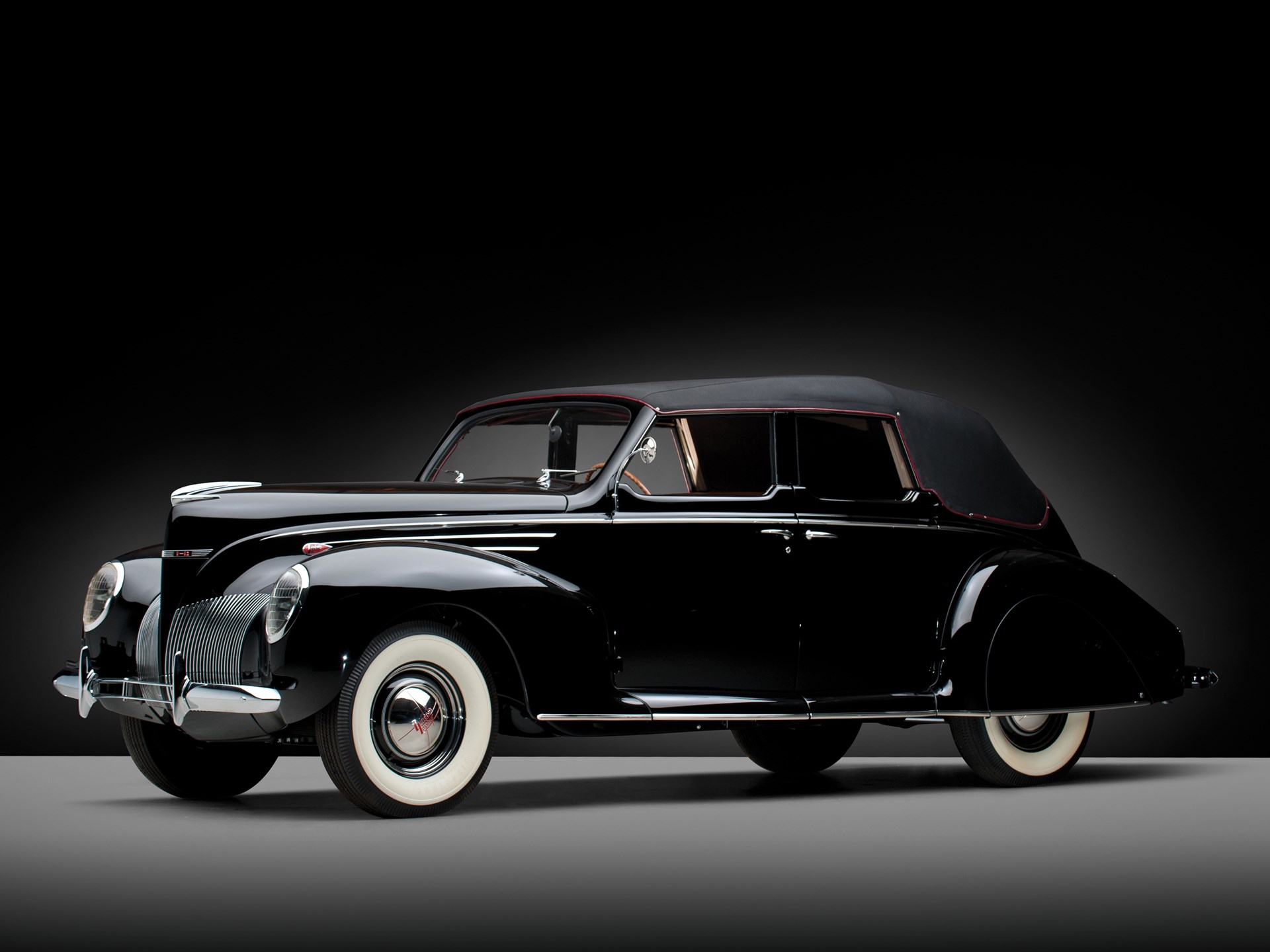 RM Sotheby's 1939 LincolnZephyr Convertible Sedan The Dingman