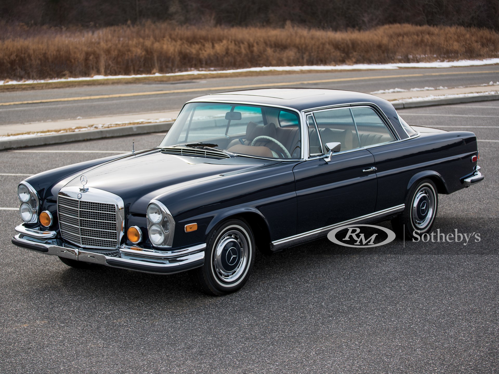 1971 Mercedes-Benz 280 SE 3.5 'Sunroof' Coupe | Amelia Island 2018 | RM ...