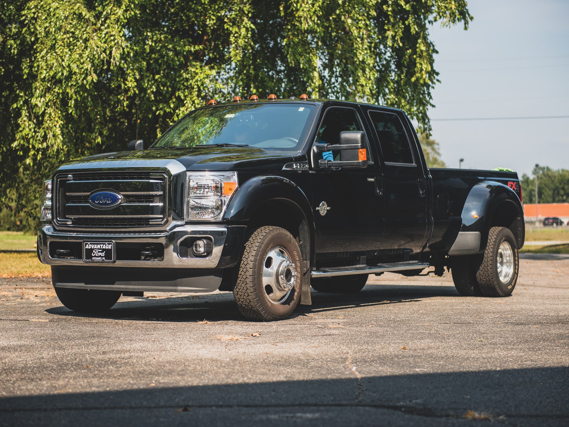 2016 Ford F-350 Super Duty Lariat 4×4 Crew-Cab Pickup | The Elkhart ...