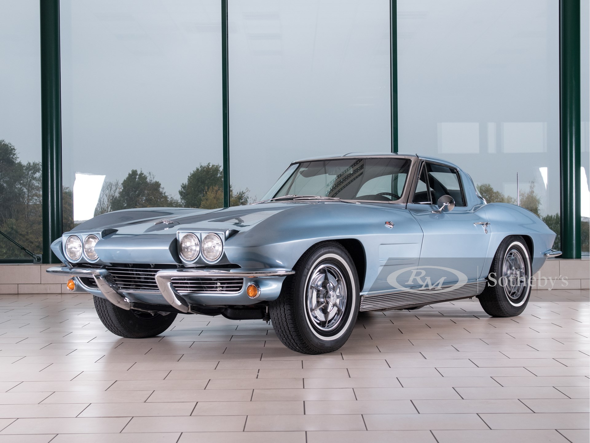 Шевроле Корвет с2 Sting ray