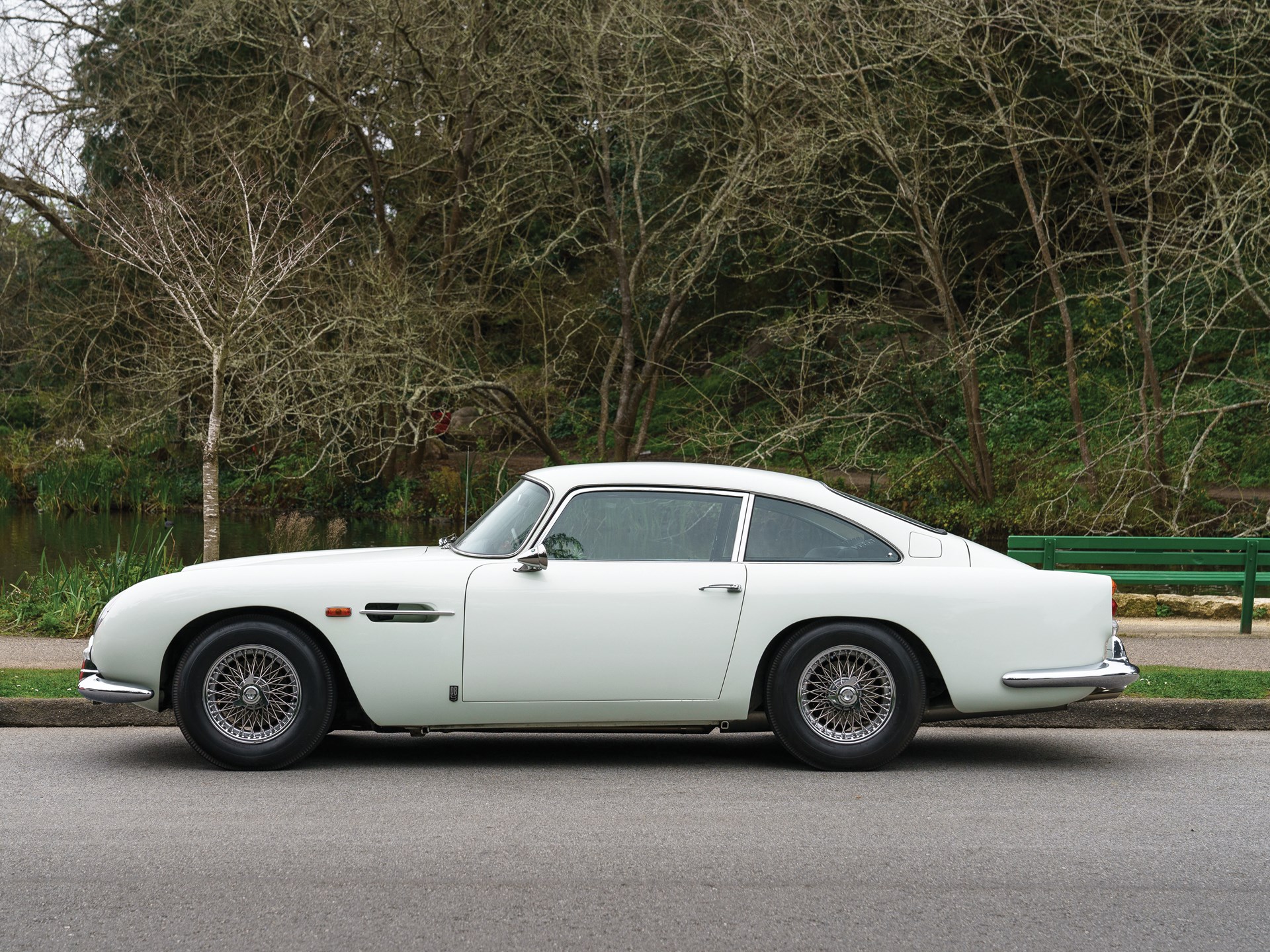 1964 aston martin db5