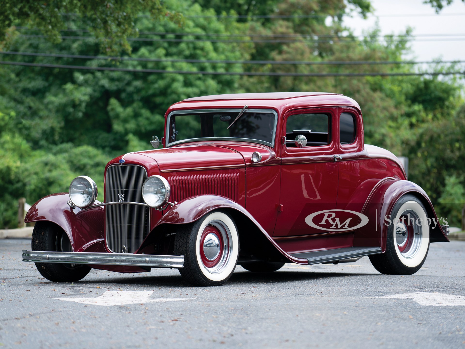 1932 Ford Five-window Coupe Custom 