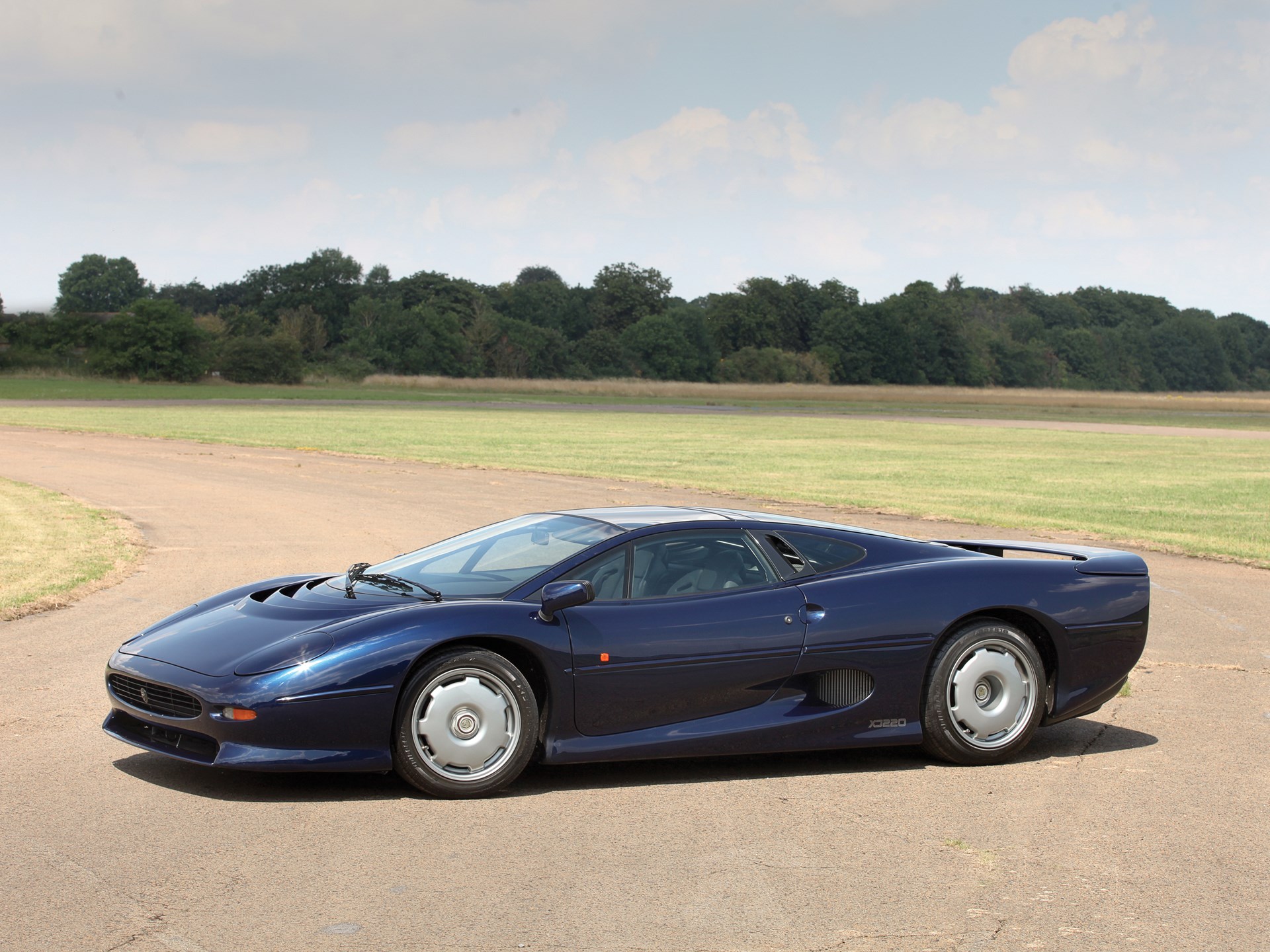 1993 Jaguar XJ220 | London 2014 | RM Sotheby's