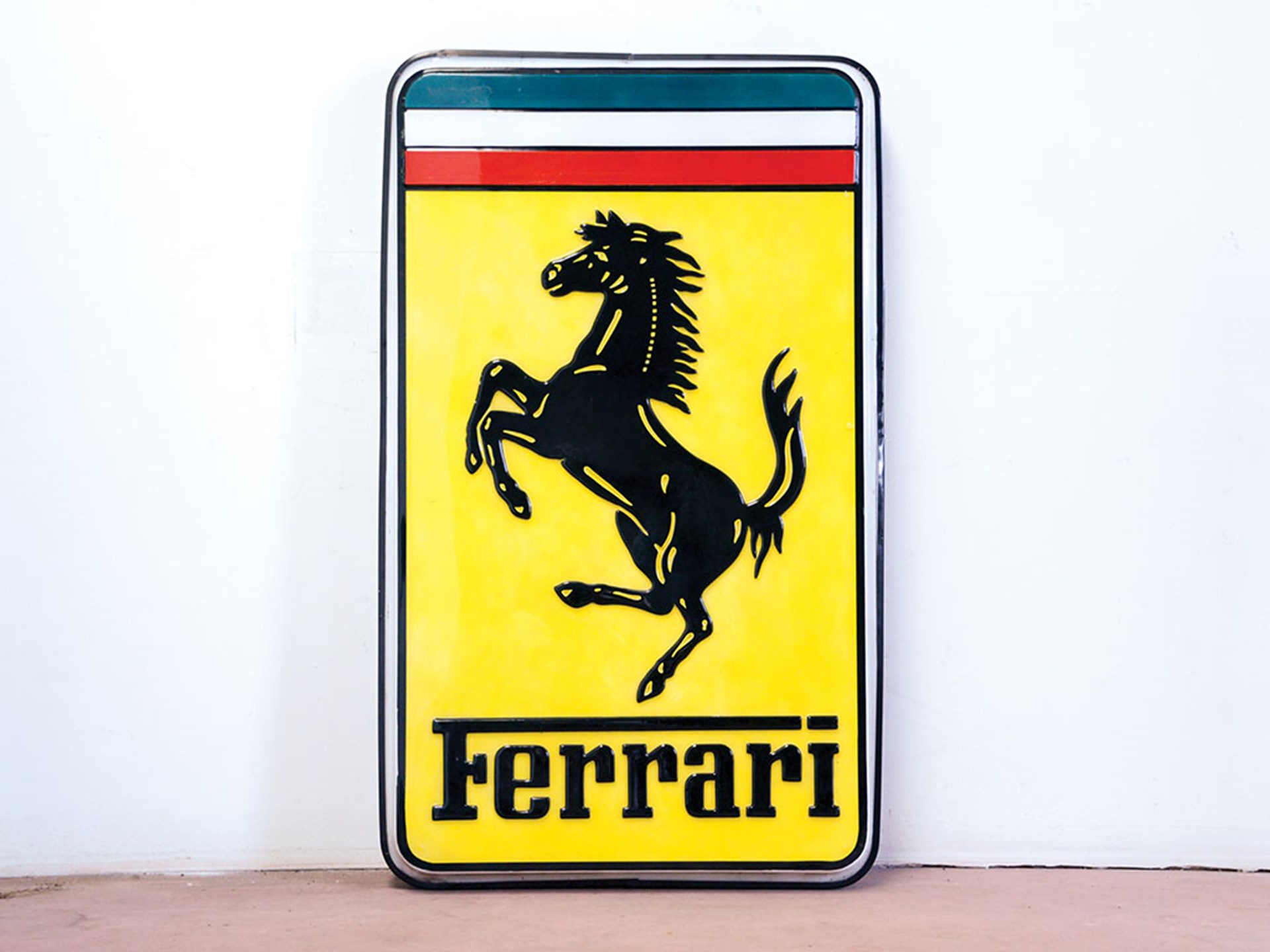 Как нарисовать значок ferrari