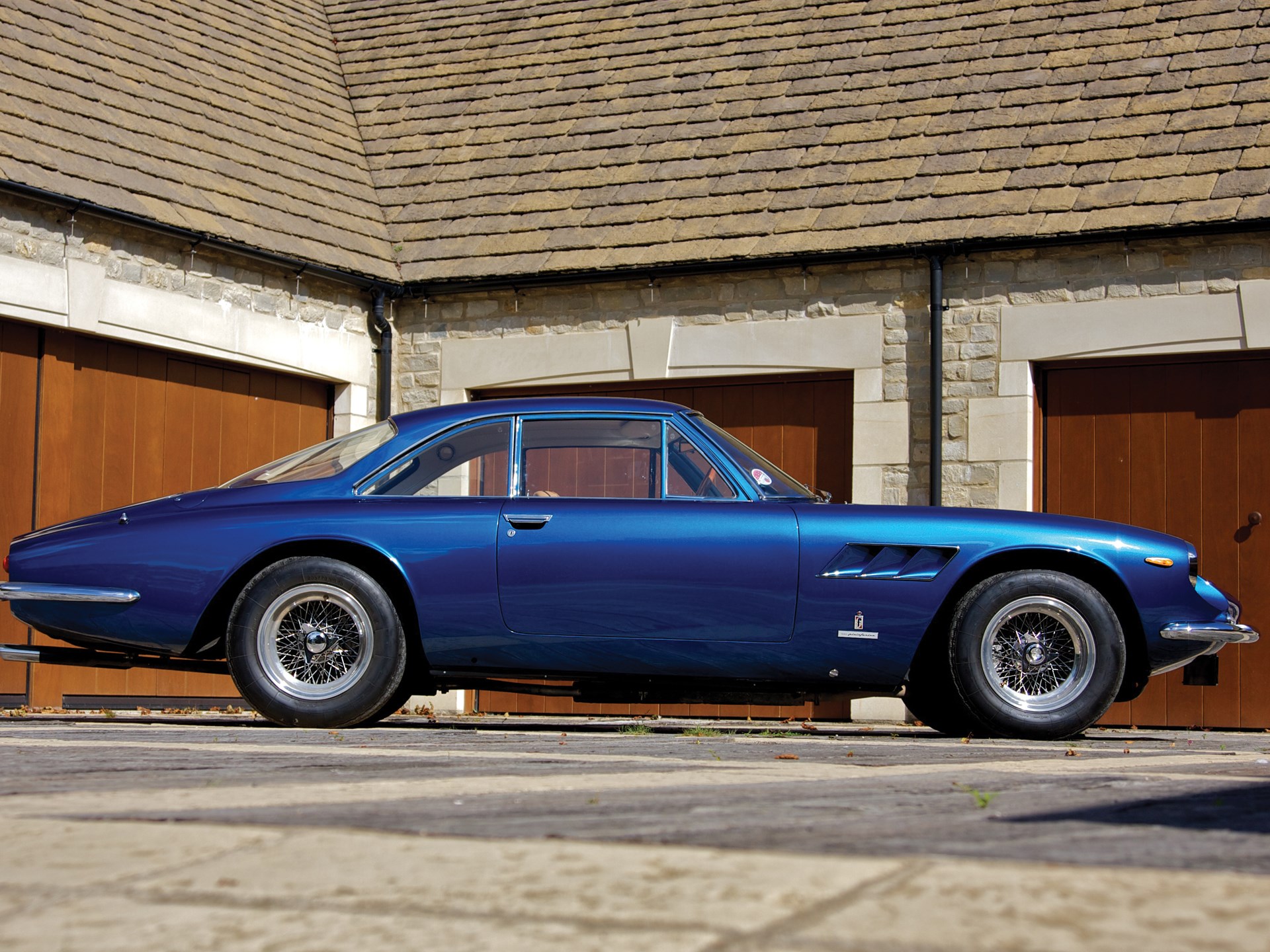 500 superfast ferrari