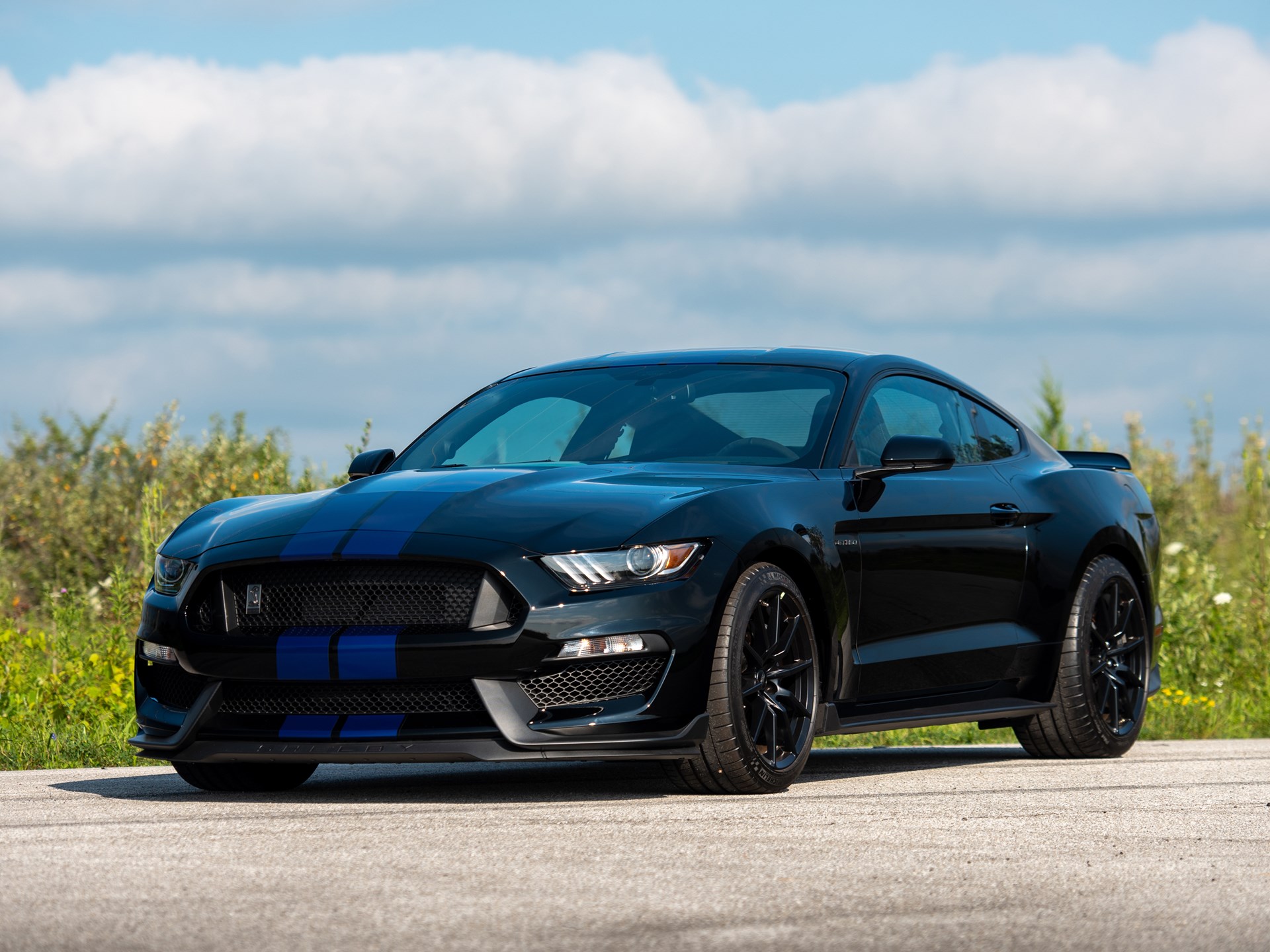 2015 Ford Shelby GT350 '50th Anniversary' | Auburn Fall 2021 | RM Sotheby's
