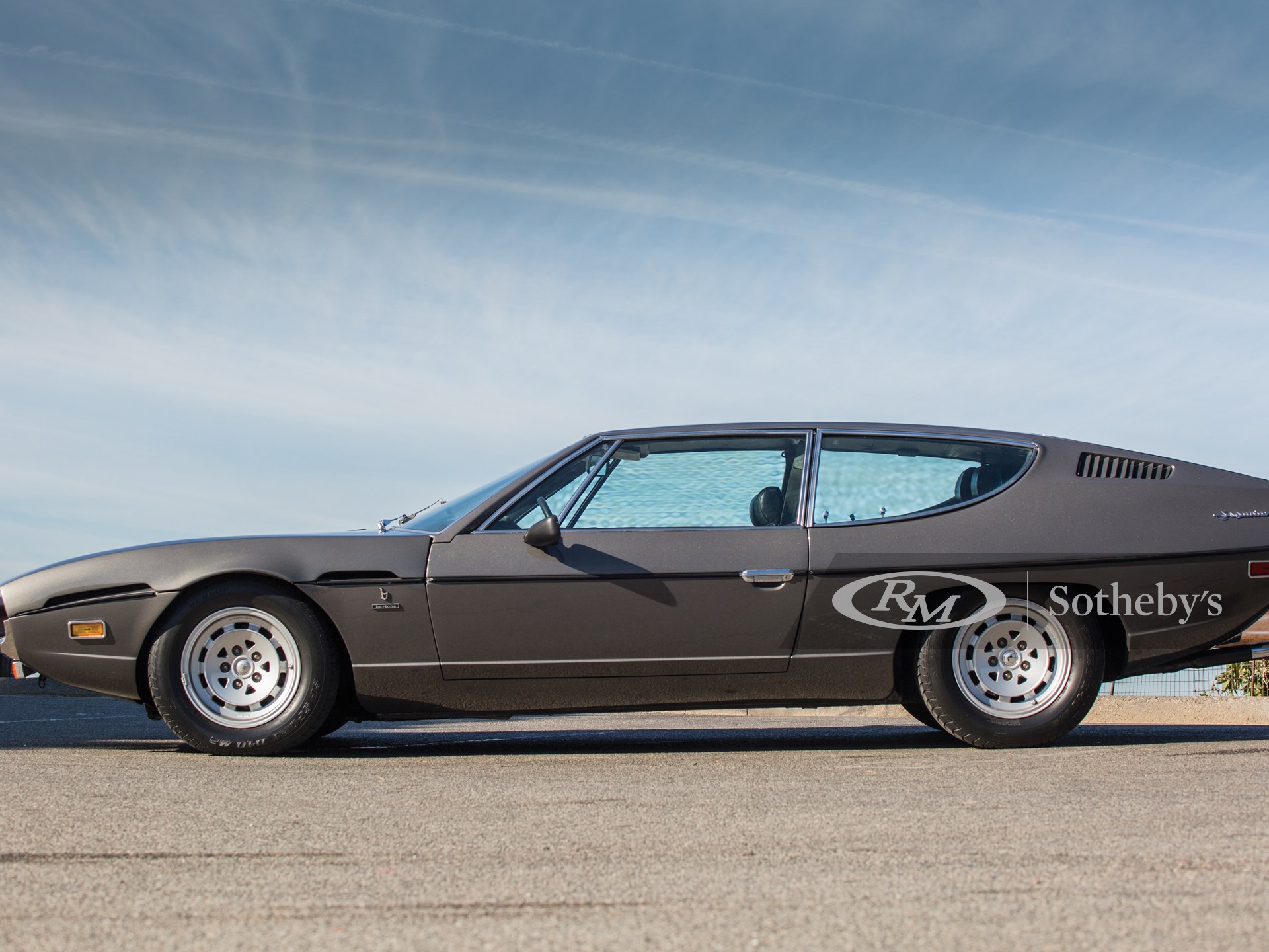 Lamborghini espada 400 gt