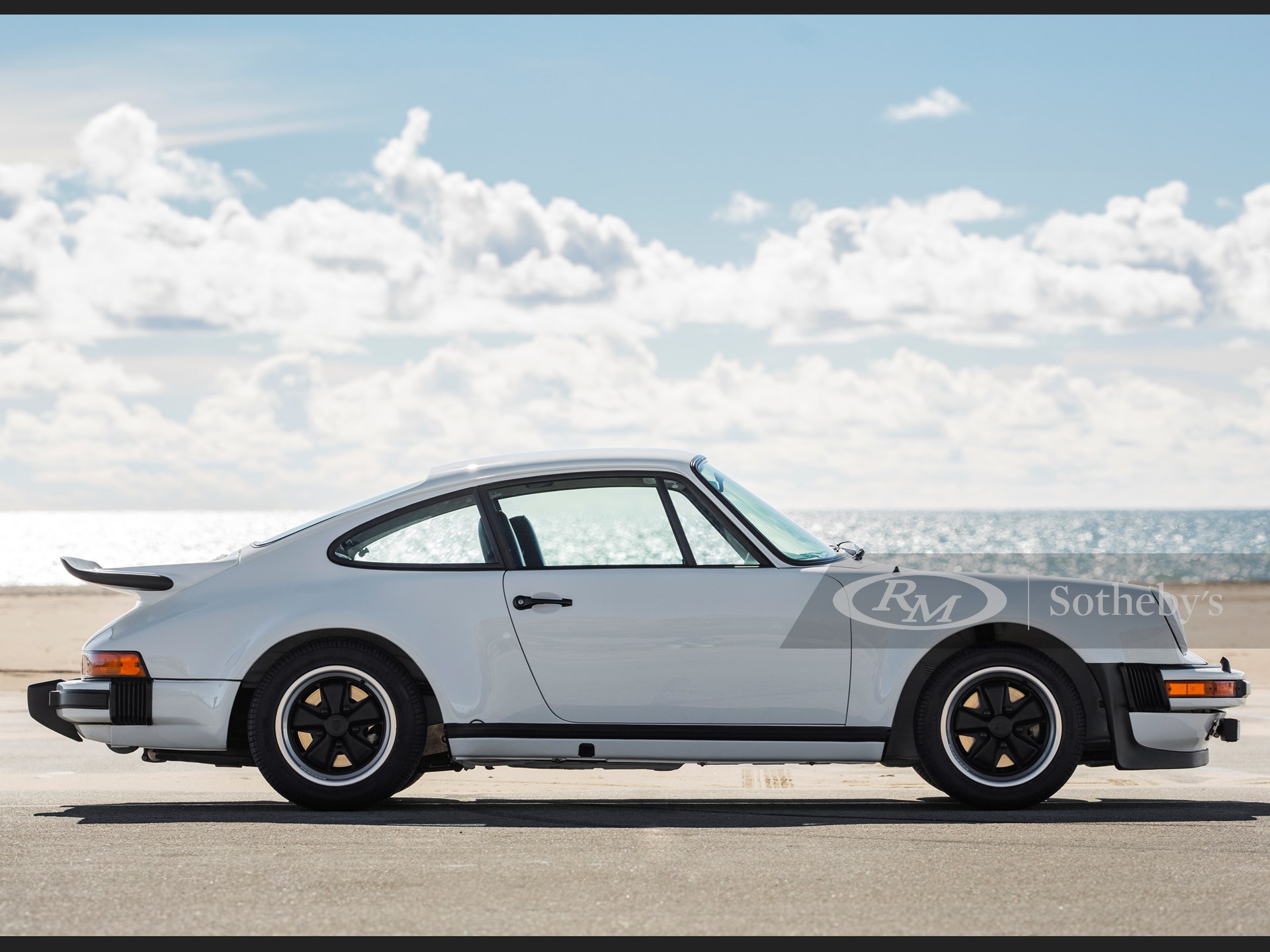 Porsche 911 turbo 1975