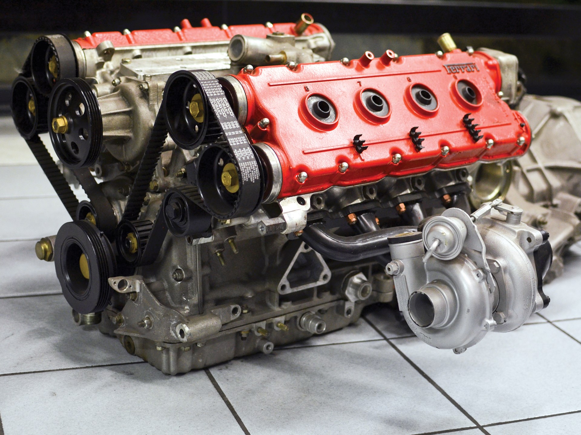 V 008. Феррари f40 мотор. Двигатель Феррари v8. Феррари v8 engine. Ferrari f8 Biturbo.