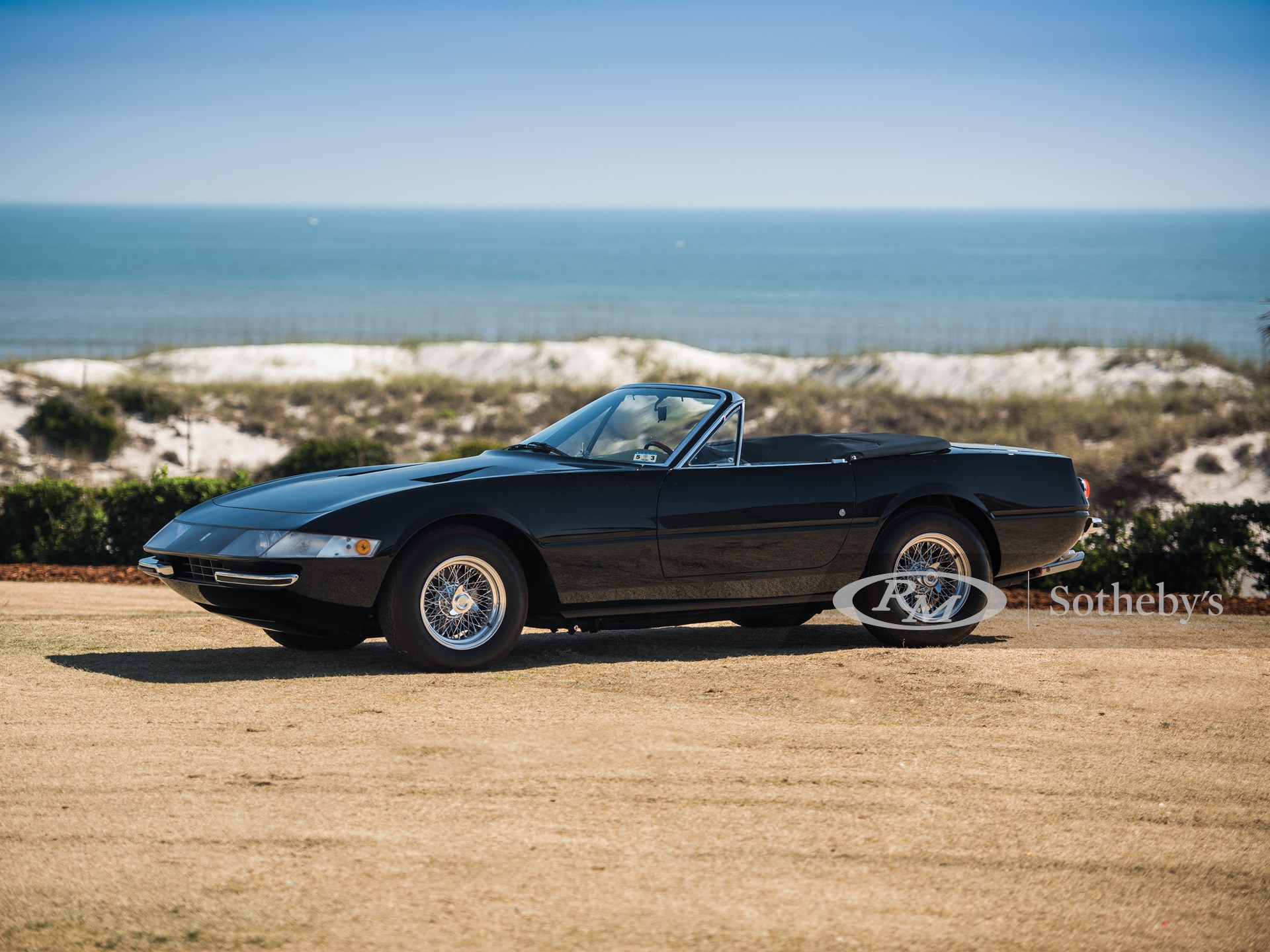 Ferrari 365 spider